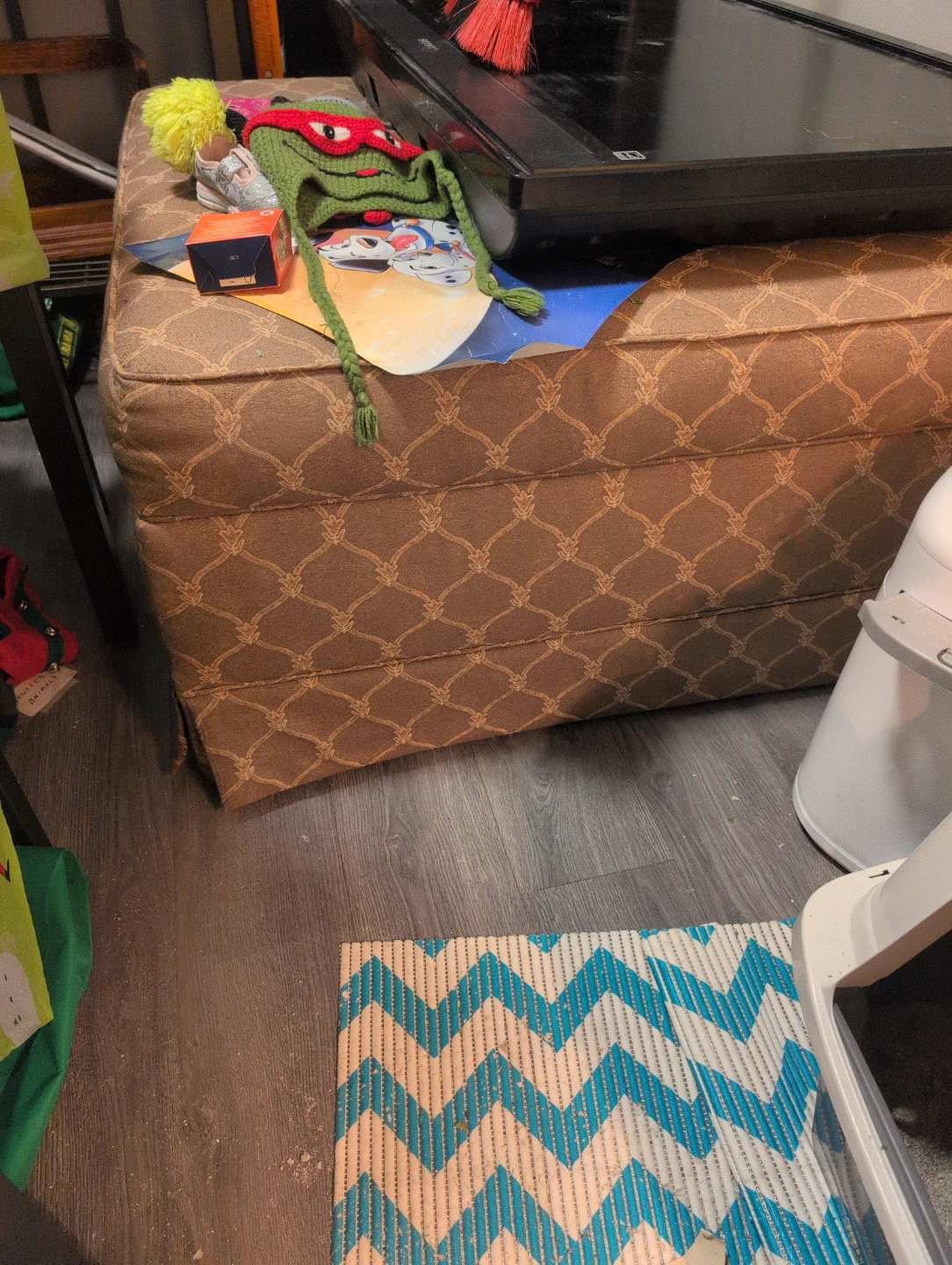 Ottoman with storage