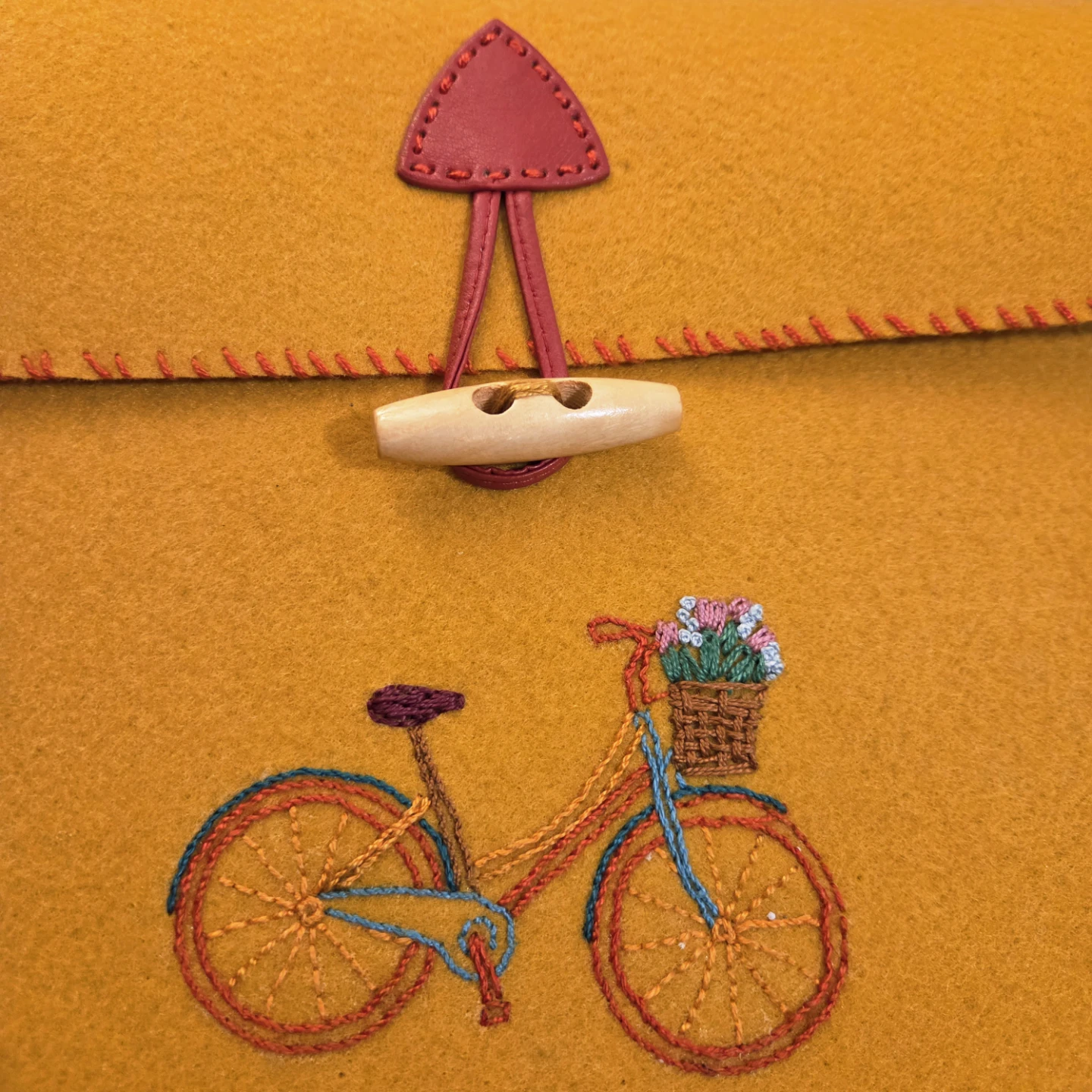 Felt Laptop Sleeve with handmade Embroidered Bicycle - photo 3