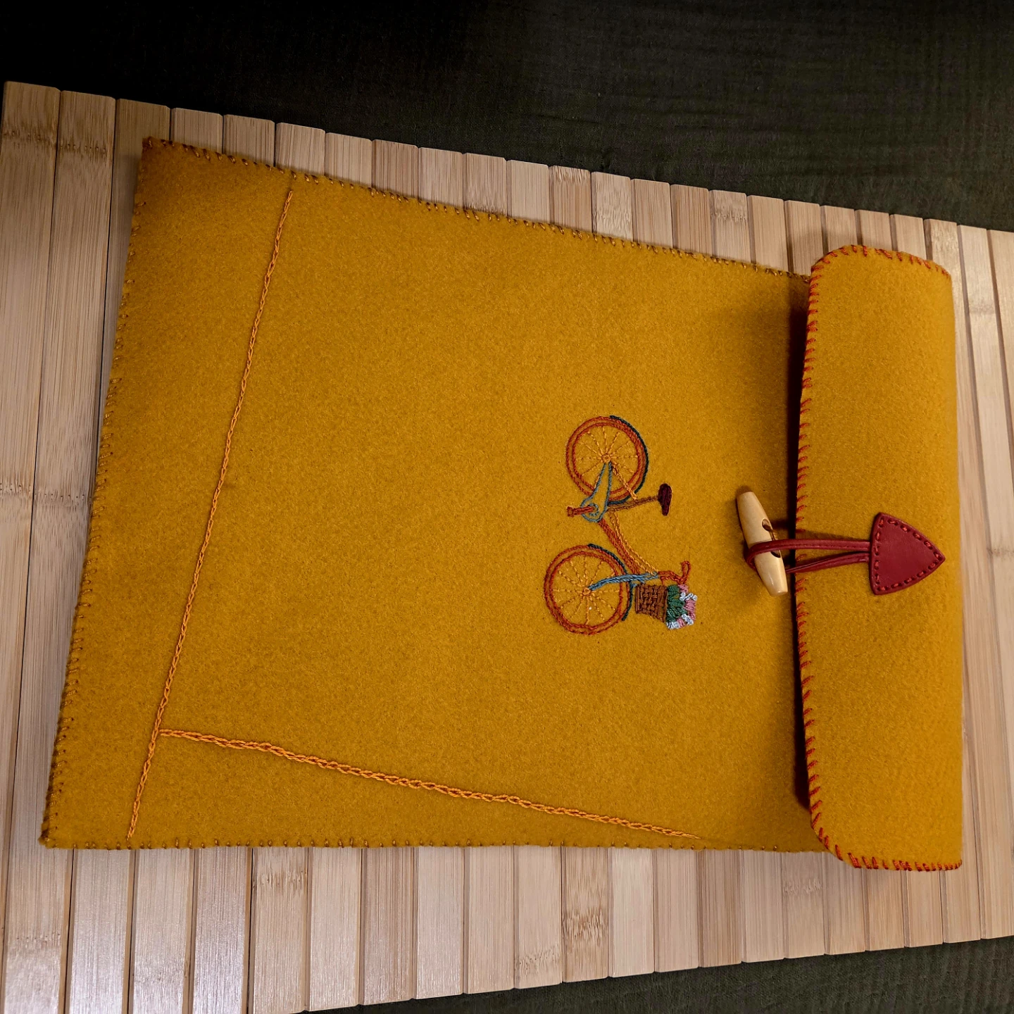 Felt Laptop Sleeve with handmade Embroidered Bicycle - photo 5