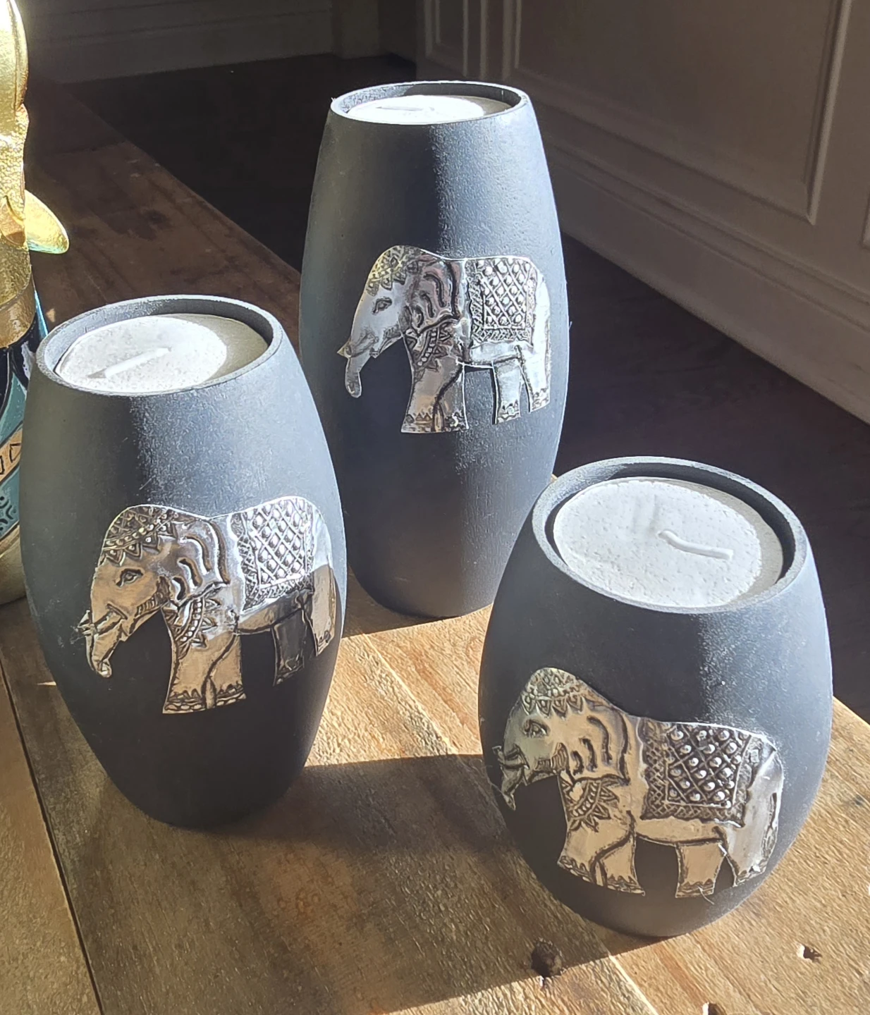 Set of 2 Feng Shui lucky elephants & 3 Decorative Candle Holders - photo 3