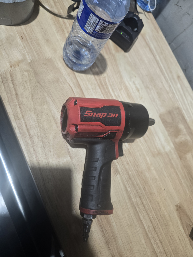 Snap-on Impact Wrench - photo 3