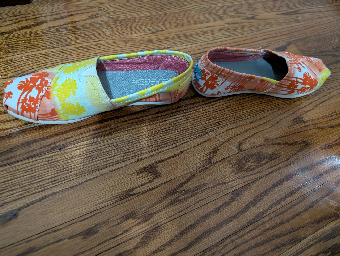 Toms Shoes (Women's) - photo 5