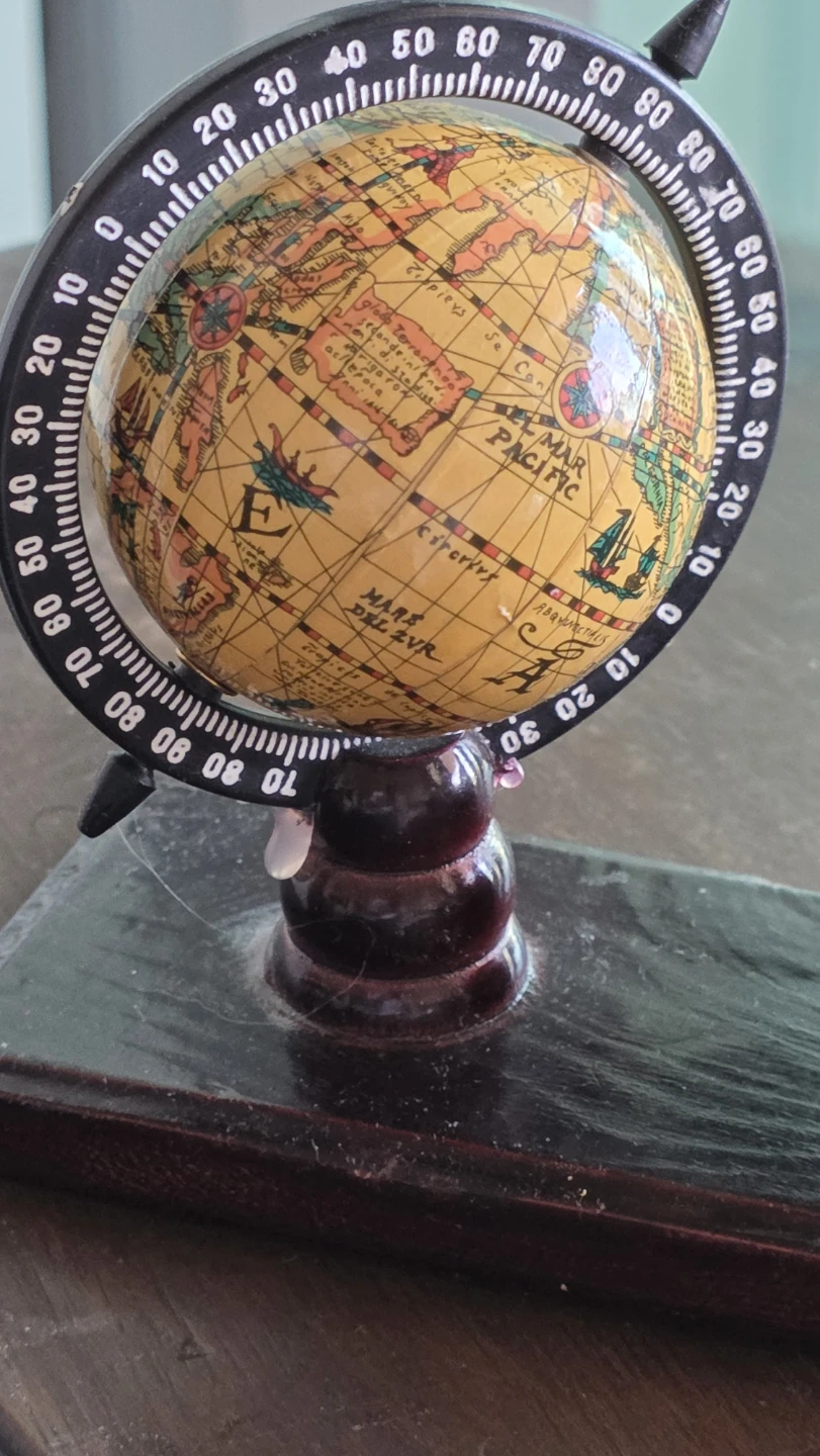 Vintage Desktop Globe with Card Holder - photo 3