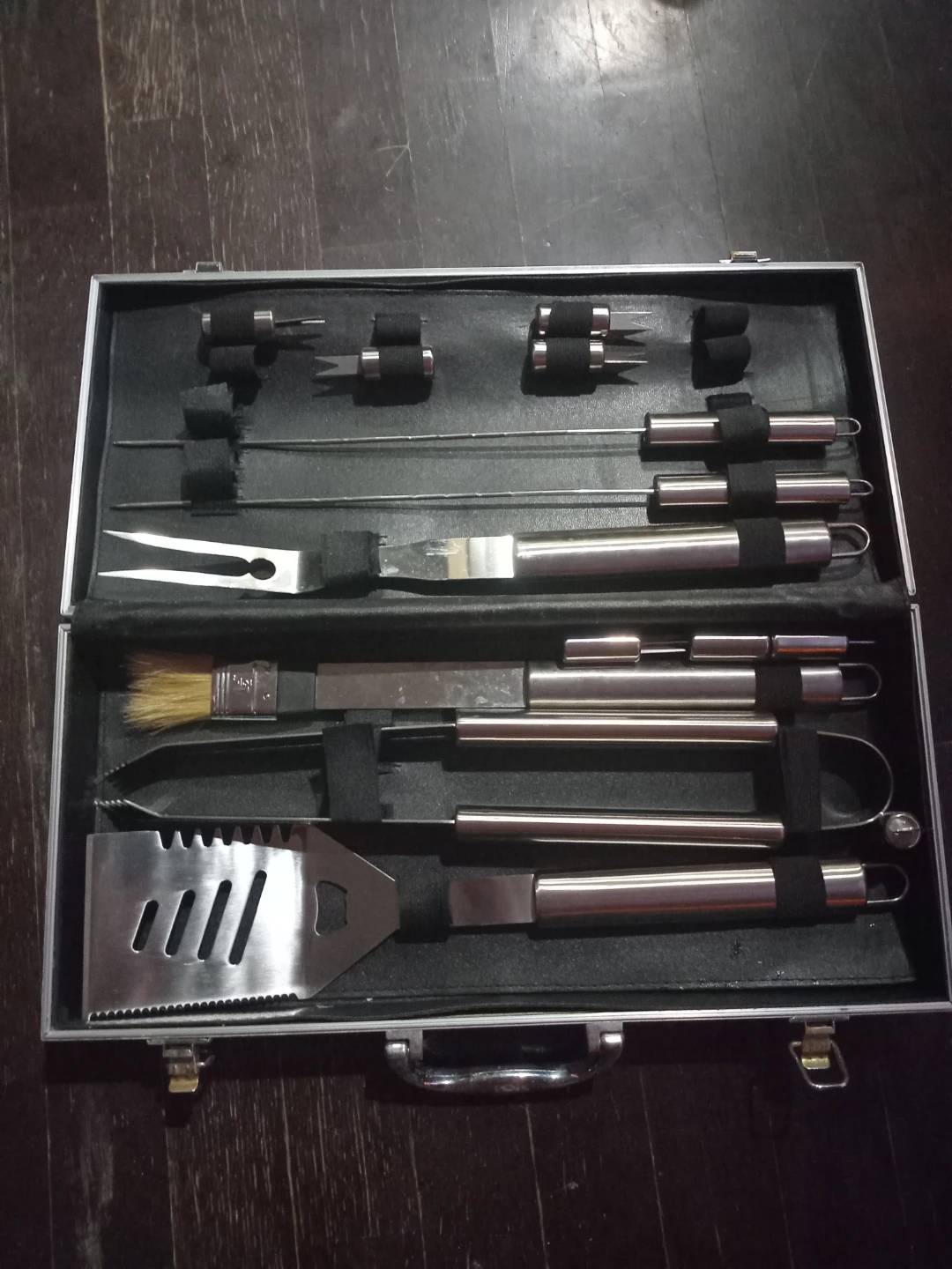 BBQ Tool Set in Aluminum Case