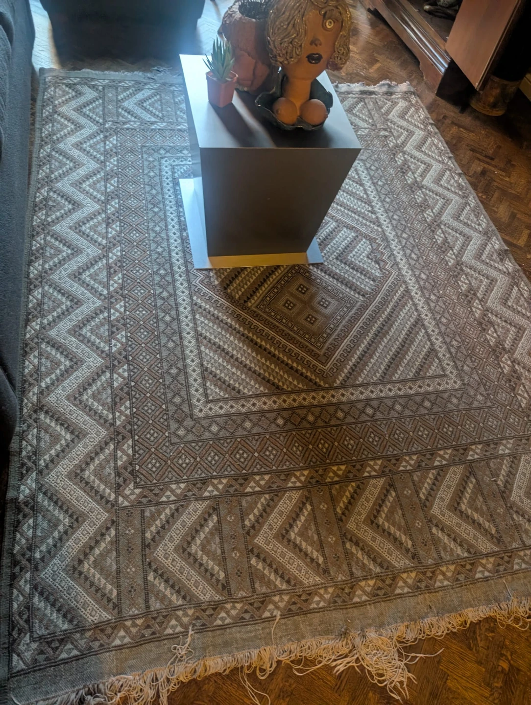 Modern Grey Pedestal Side Table - photo 5