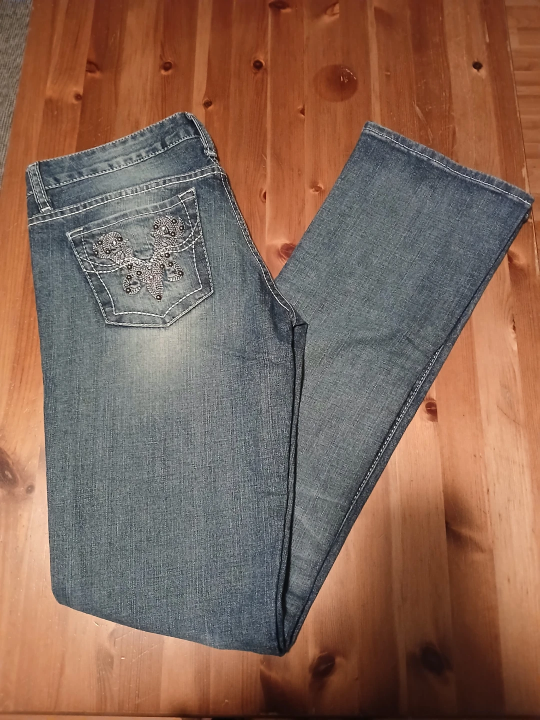 GUESS Jeans Women's midrise straight leg Jeans - Size 27 - photo 3