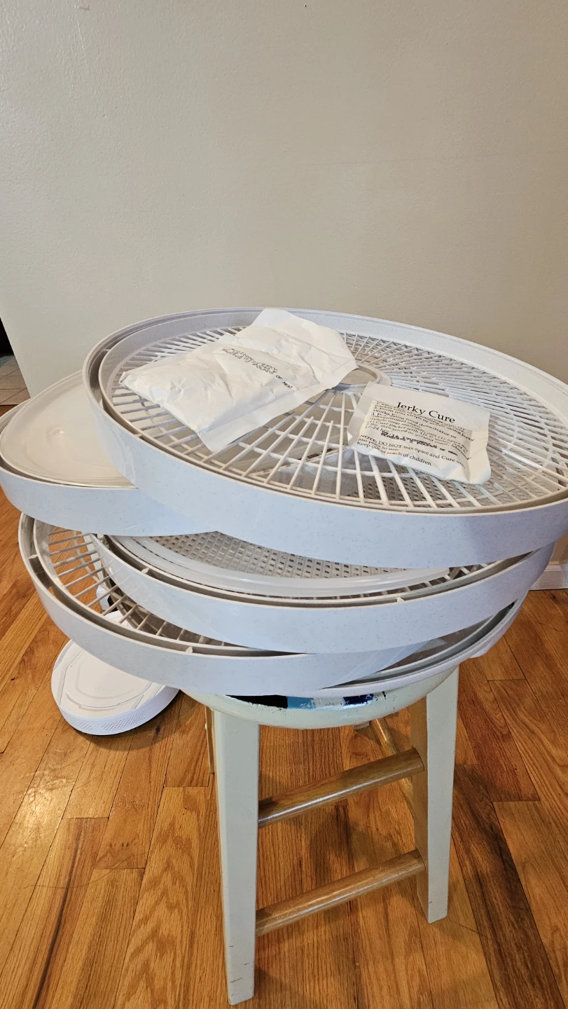 Nesco Food & Jerky Dehydrator - photo 5