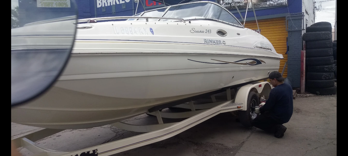 Rinker Siesta 243 Boat with Swim Platform - photo 5