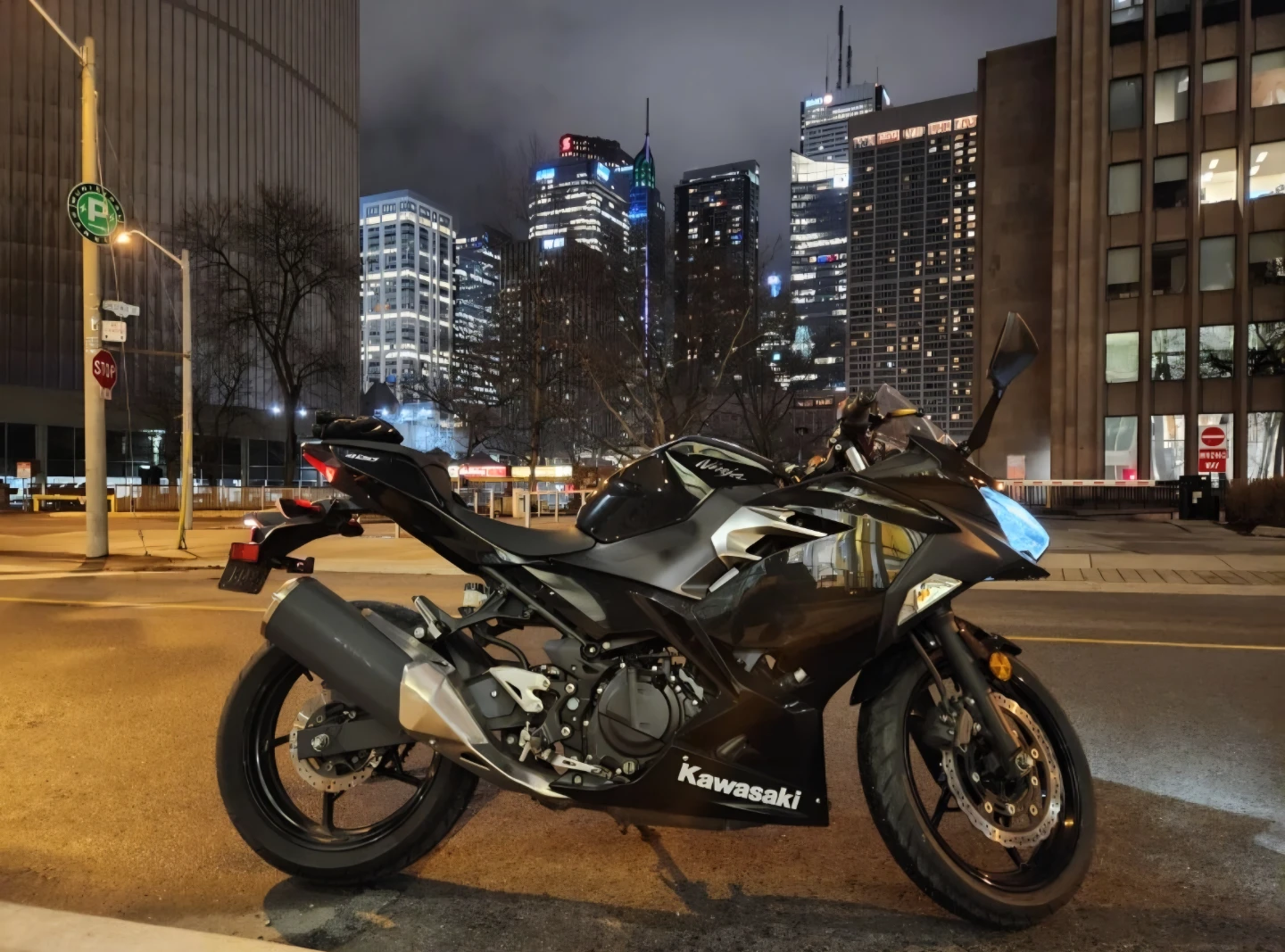 2018 Kawasaki Ninja 400 - photo 2
