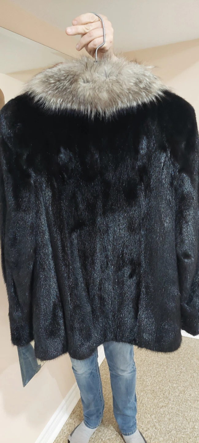 Black Mink Fur Coat with Fox Fur Collar - photo 3