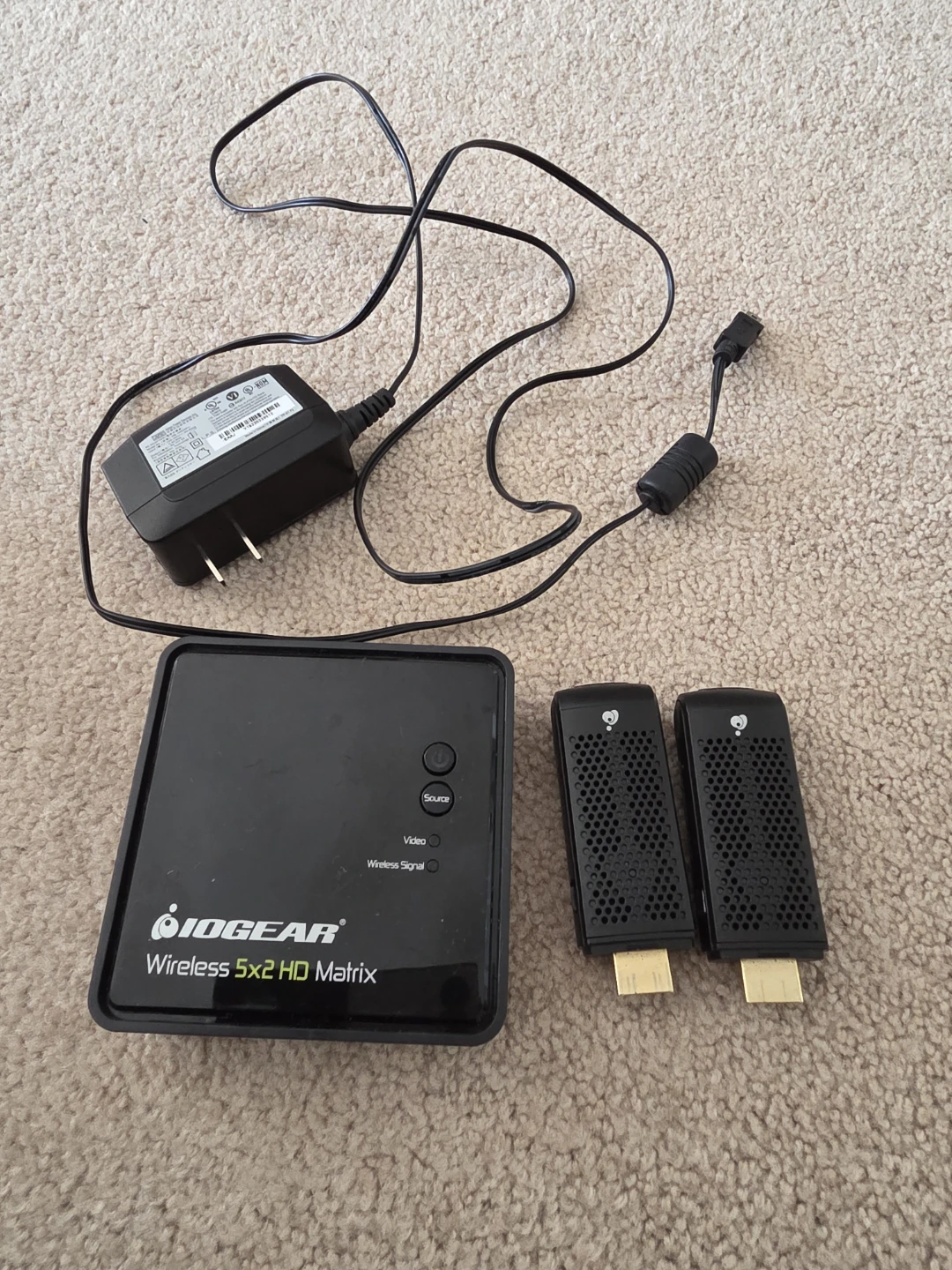 IOGEAR Wireless 5x2 HD Matrix with 2 HDMI Dongles