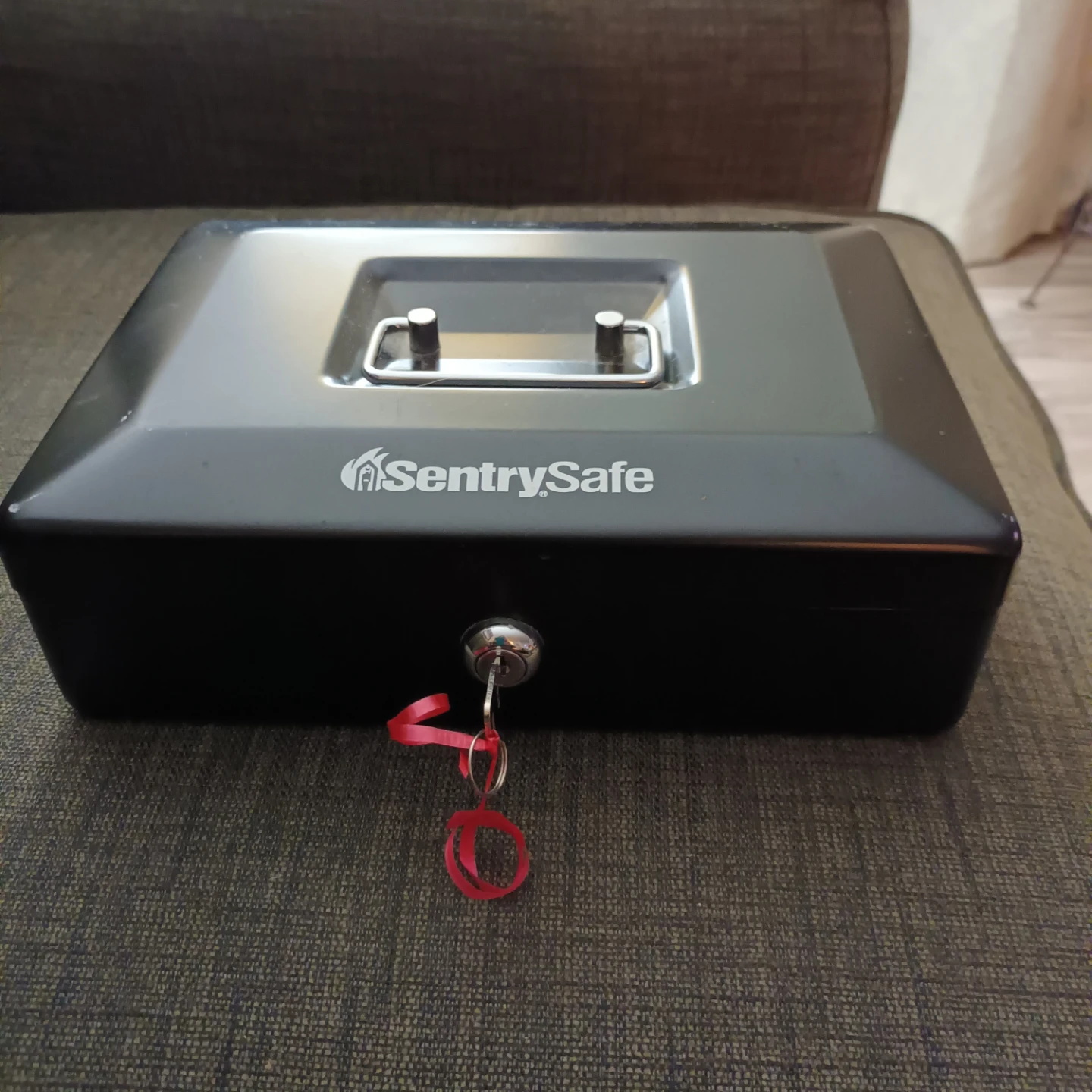 SentrySafe Black Cash Box with Key