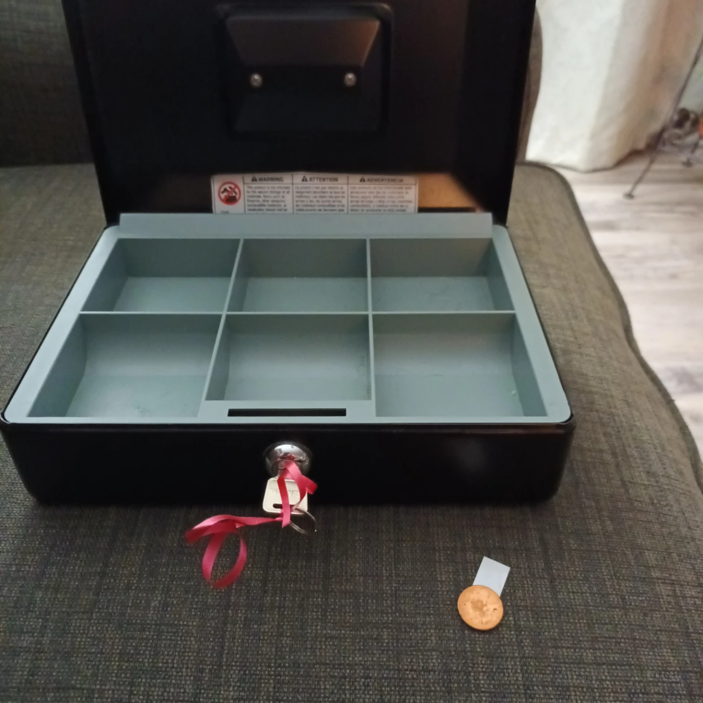 SentrySafe Black Cash Box with Key - photo 2