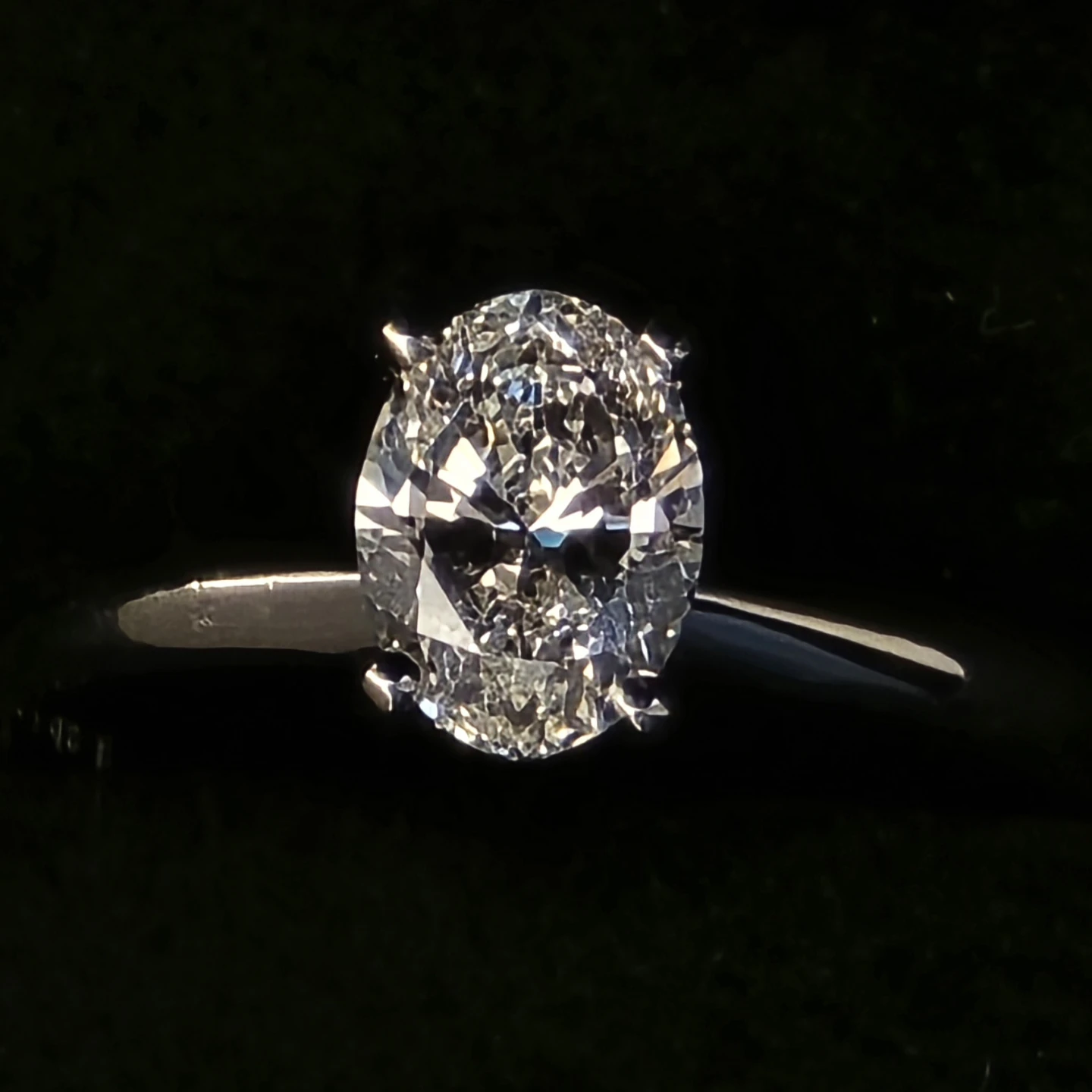 Beautiful 14 karat white gold solitaire engagement ring
