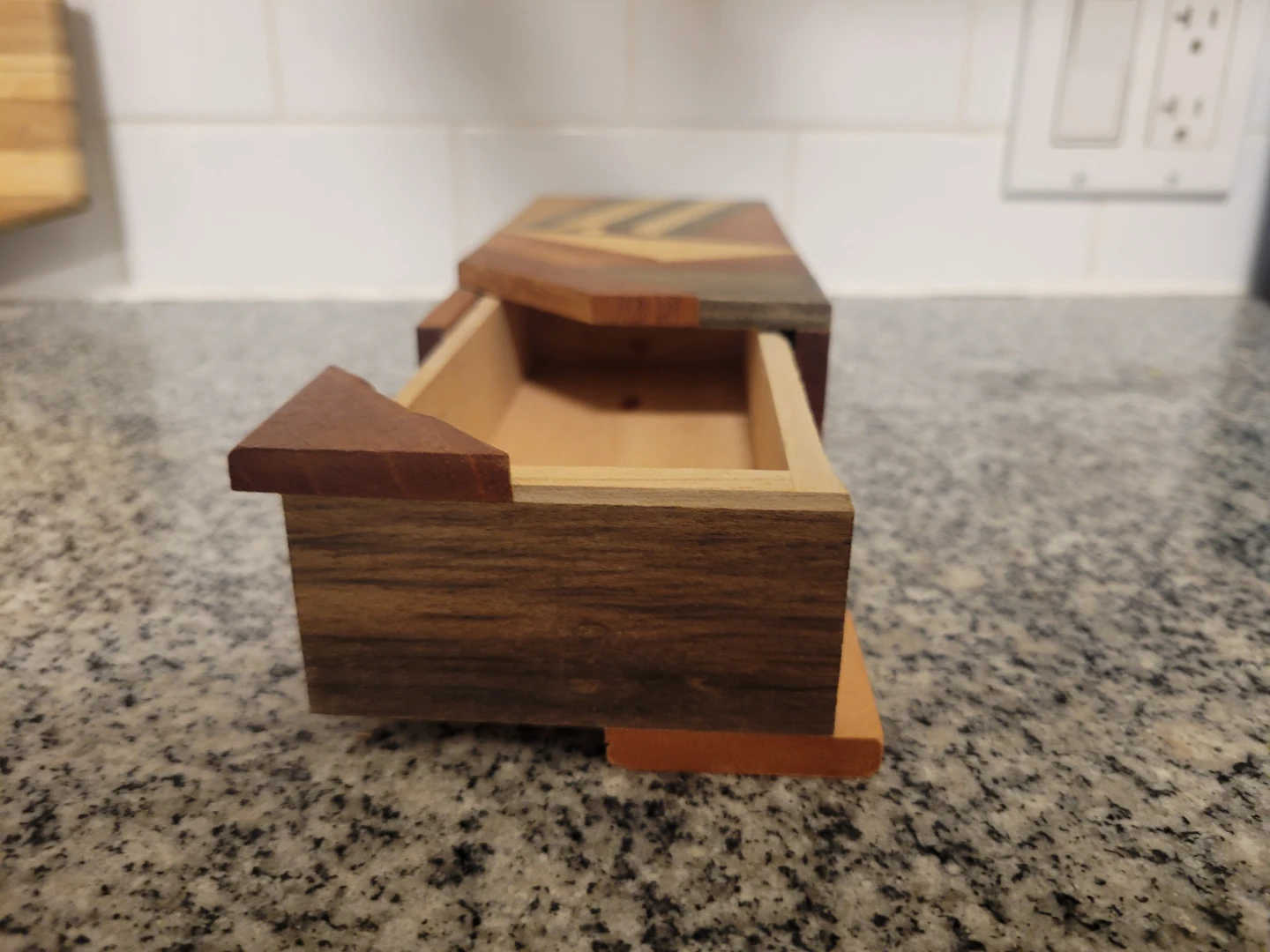Wooden Trinket Box Handmade in Cuba - photo 3