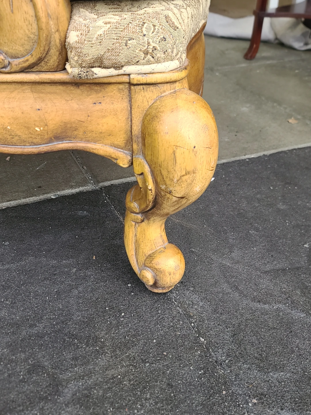 Vintage Ornate Armchair - photo 5