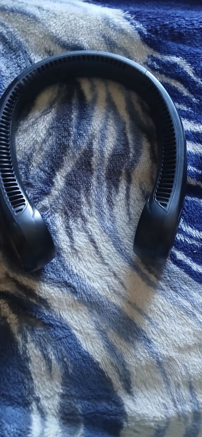 Black Wearable Neck Fan