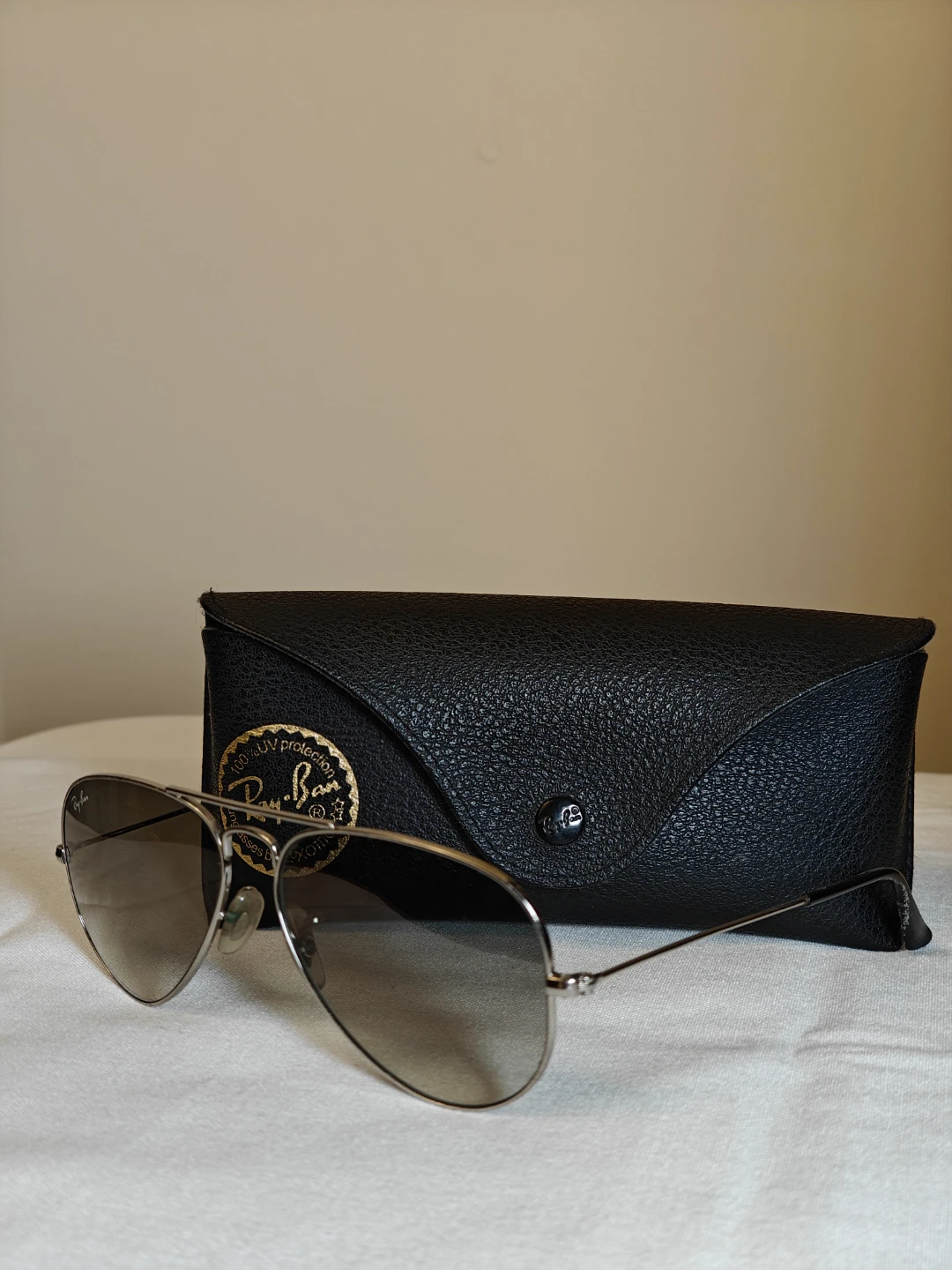 Ray-Ban Aviator Sunglasses with Case