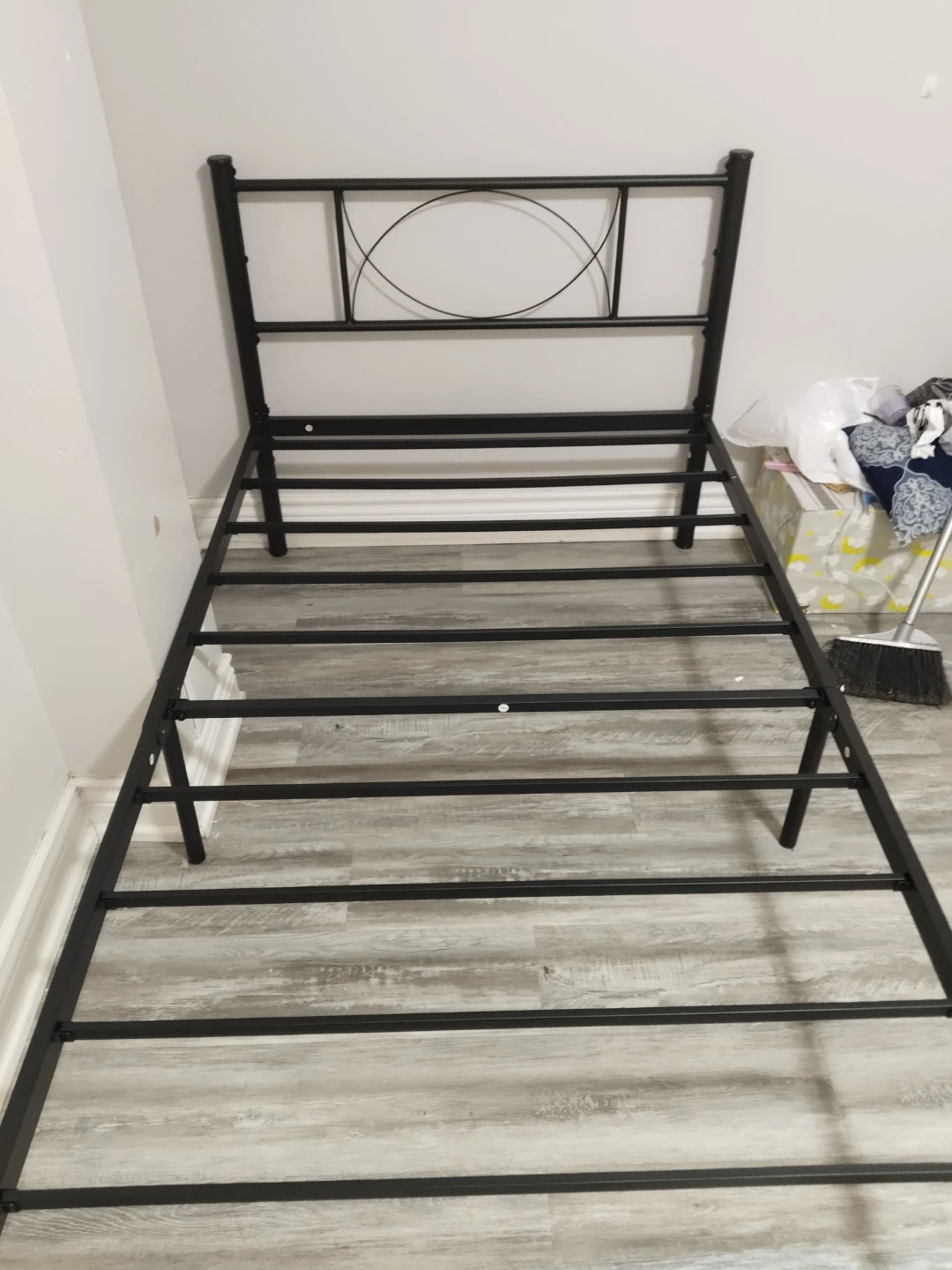 Enduran 14 Inch Twin Size Bed Frame - photo 2