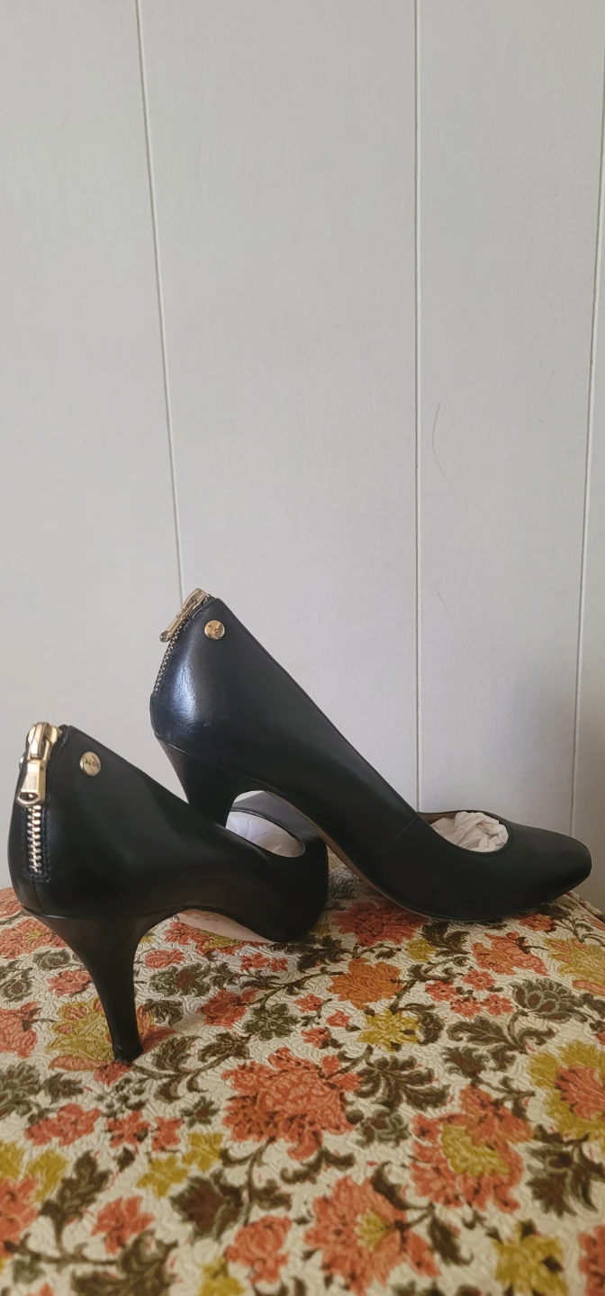 ALDO Black Pointed Toe Heels with Gold Zipper Back - photo 2