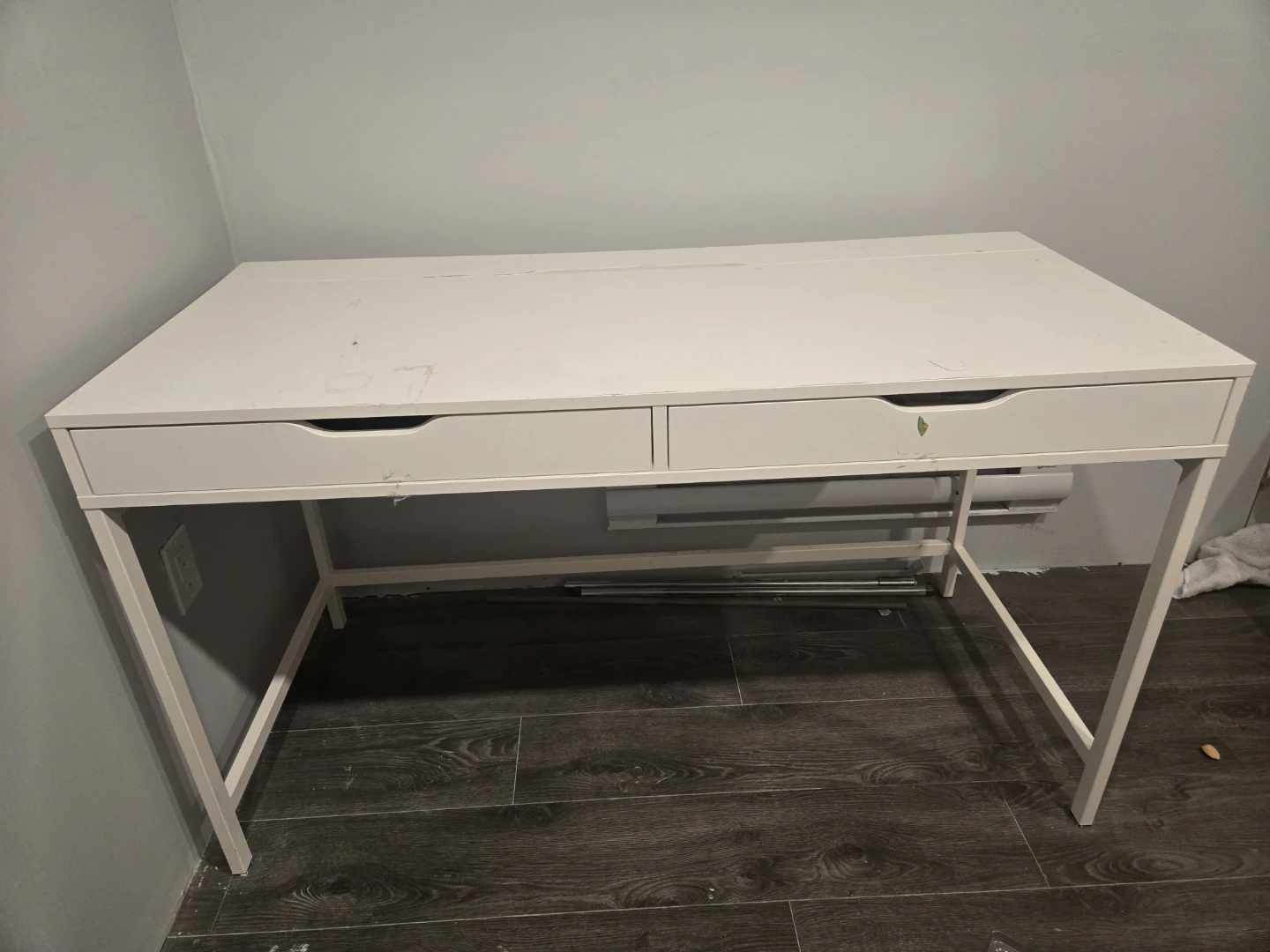 White Two-Drawer Desk - photo 3