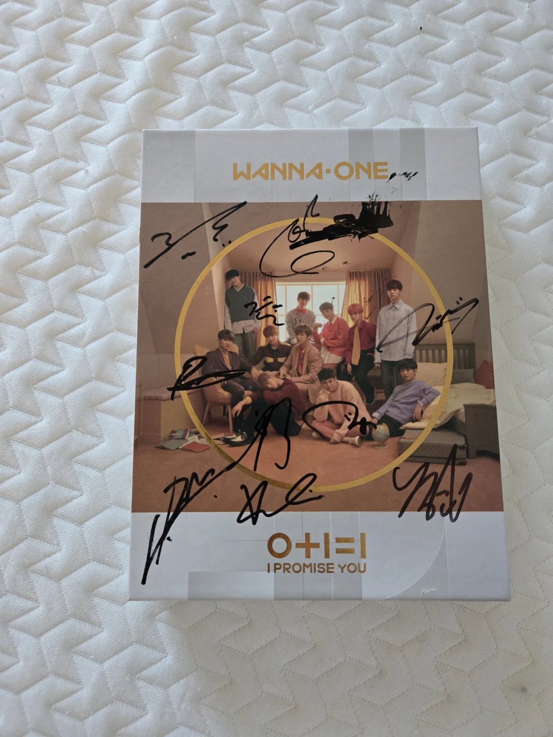 Signed Wanna One O+I=1 I Promise You Signed Album