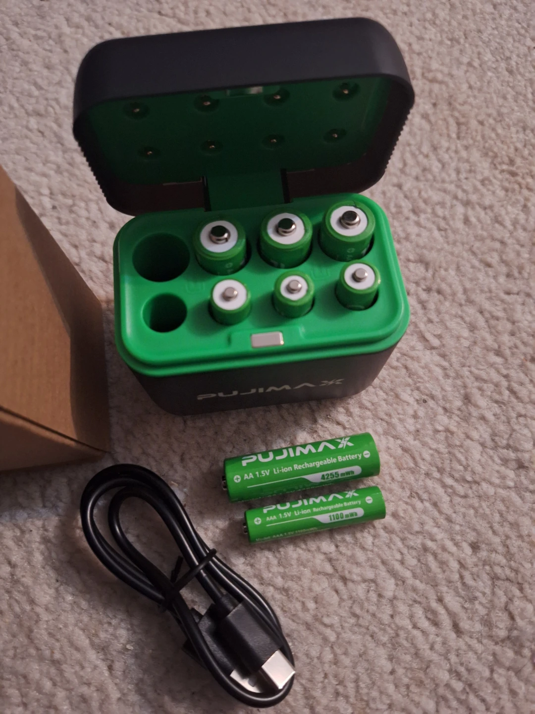NEW PUJIMAX Battery Charger Case with 1.5V Batteries⚡️ - photo 5