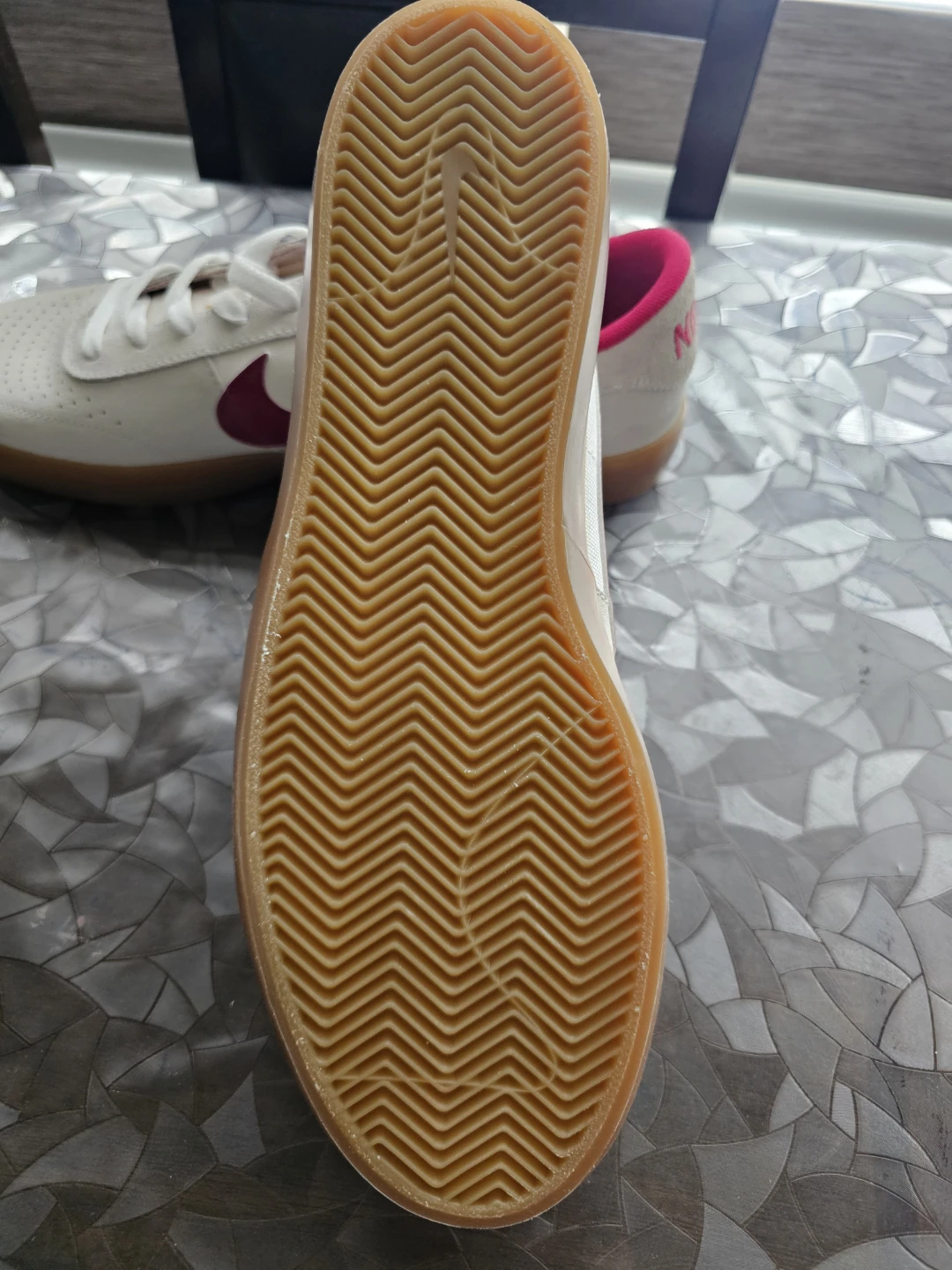 Nike White & Red Suede Skate Shoes size 10.5 - photo 5