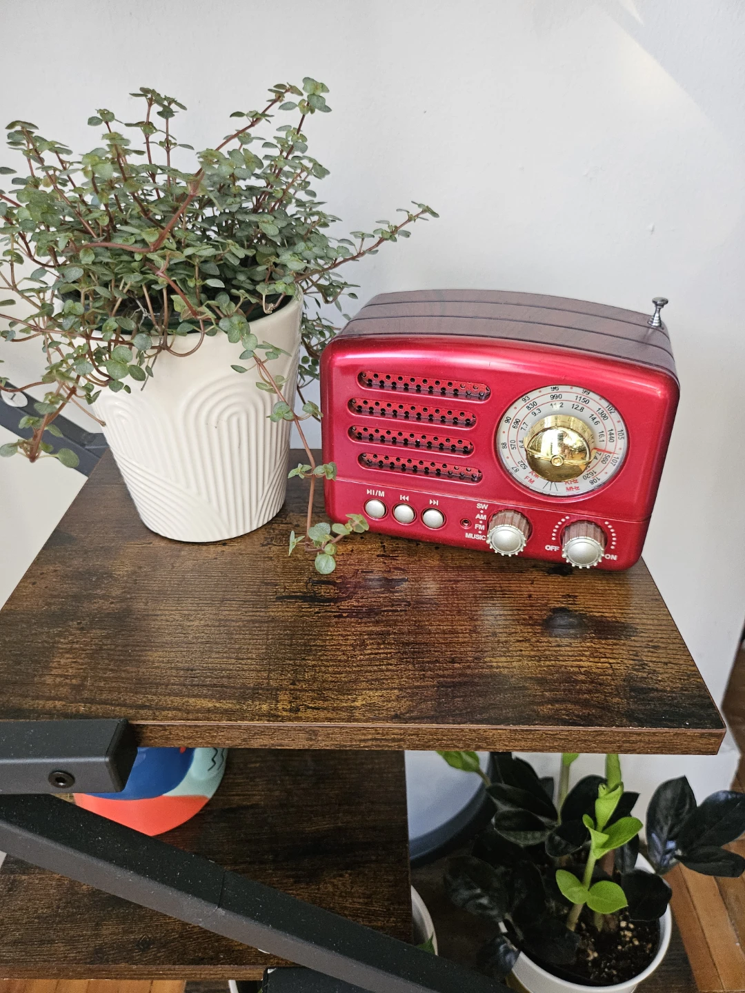 Plant stand - photo 3