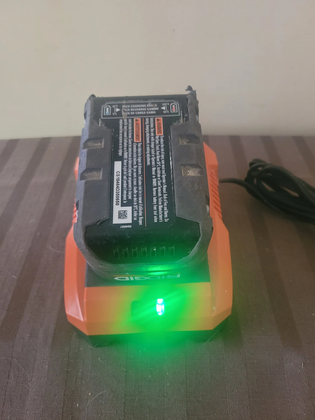 Ridgid 18V Battery Charger - photo 2