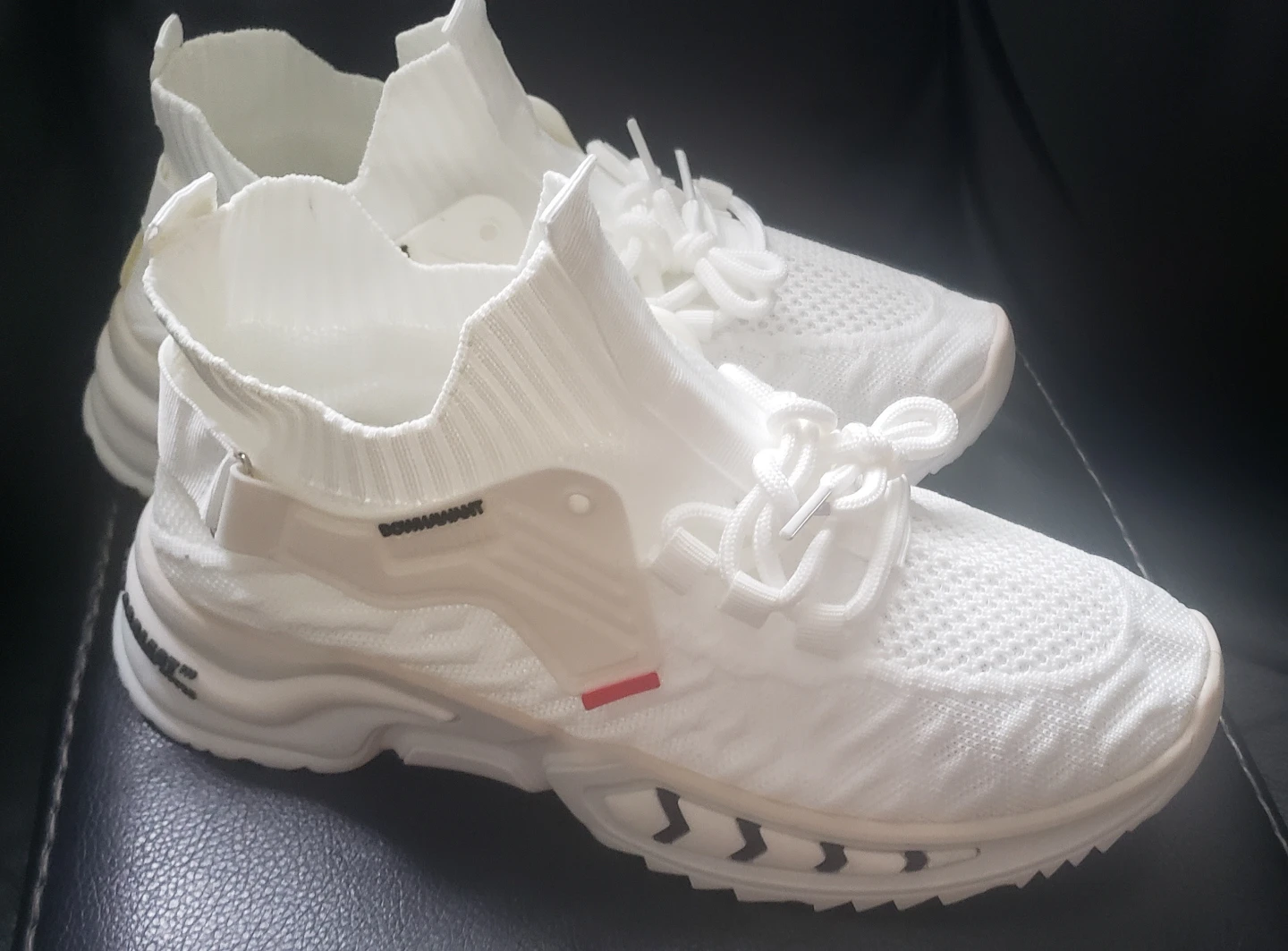 Brand new Women's Sport White Shoes Size  39,40