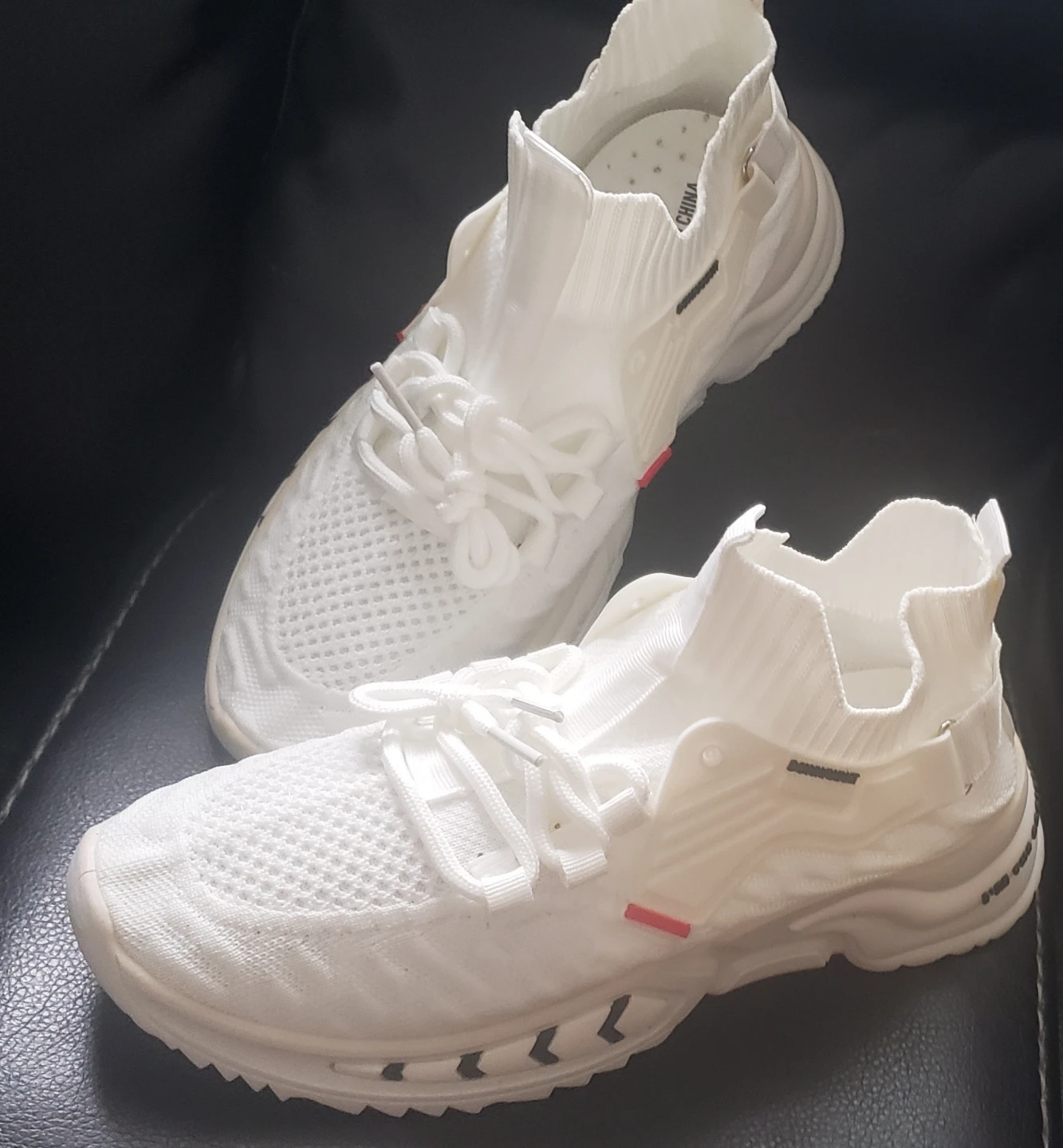 Brand new Women's Sport White Shoes Size  39,40 - photo 3