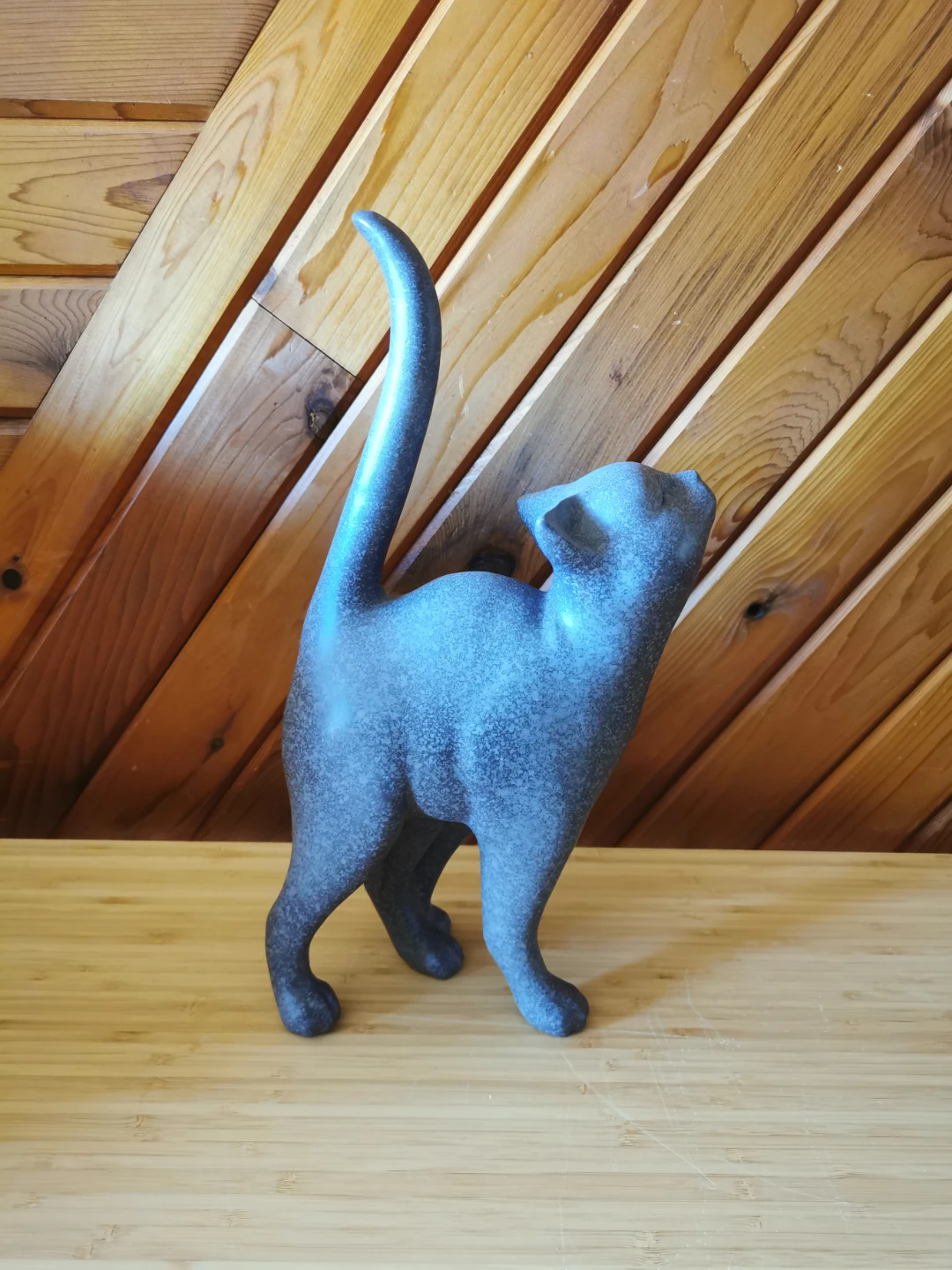 Modern Cat Sculpture – Textured Stone-Look Decor - photo 5