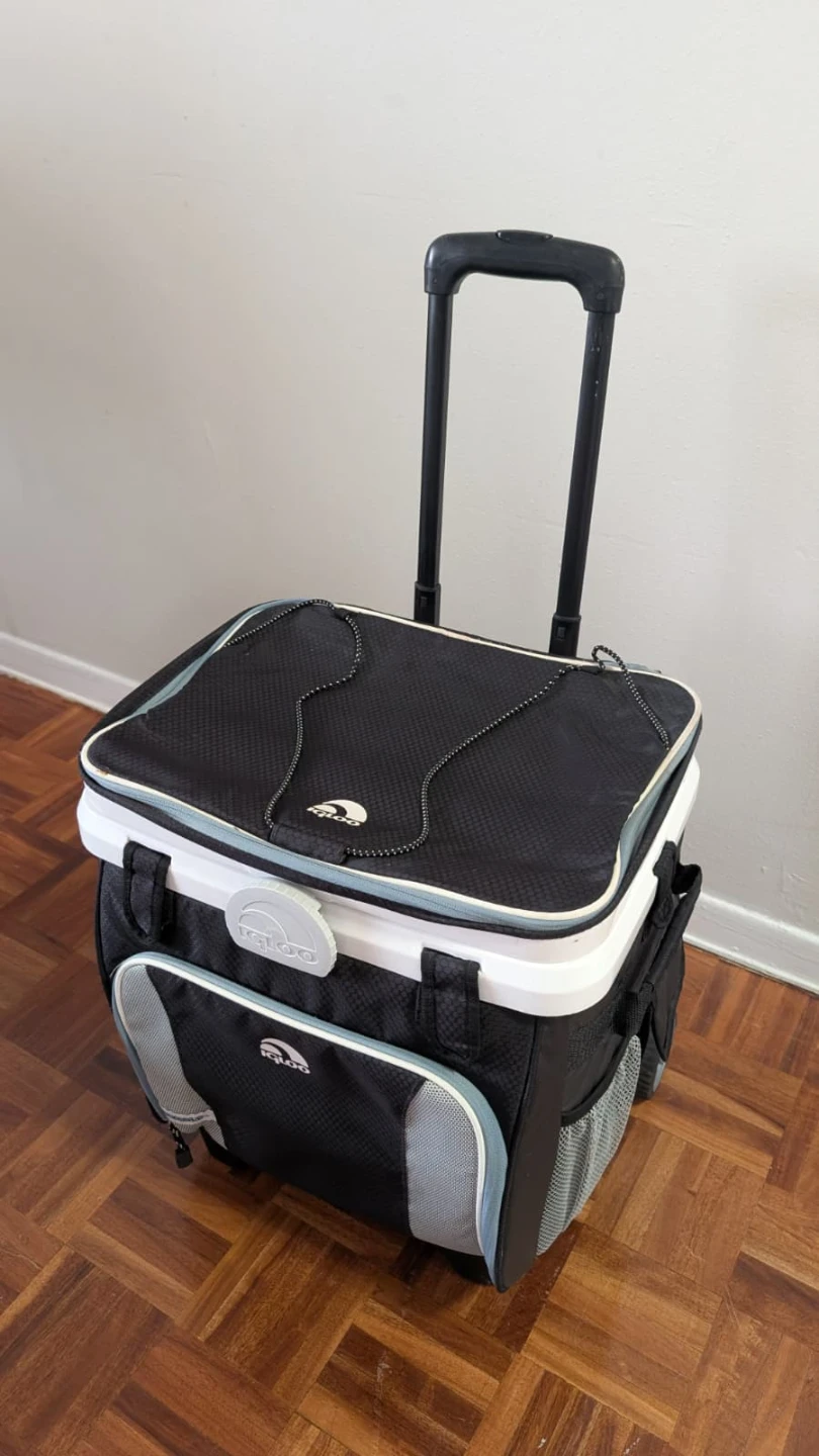 Igloo Rolling Cooler Bag - photo 2