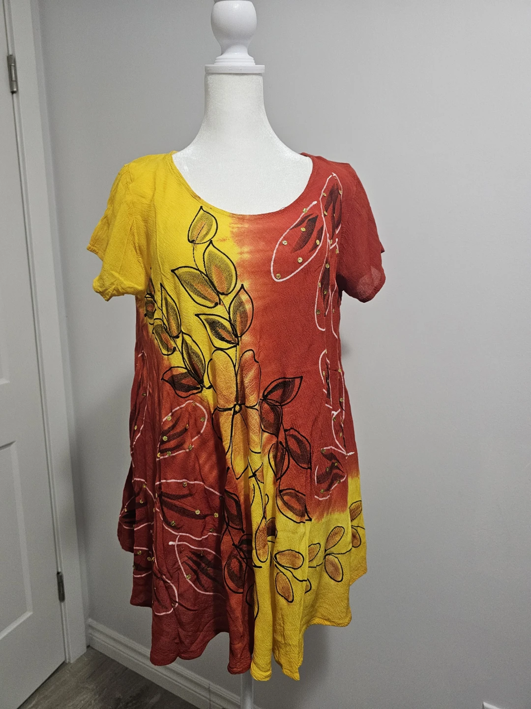 Women's Tie-Dye Tunic Top with Sequins