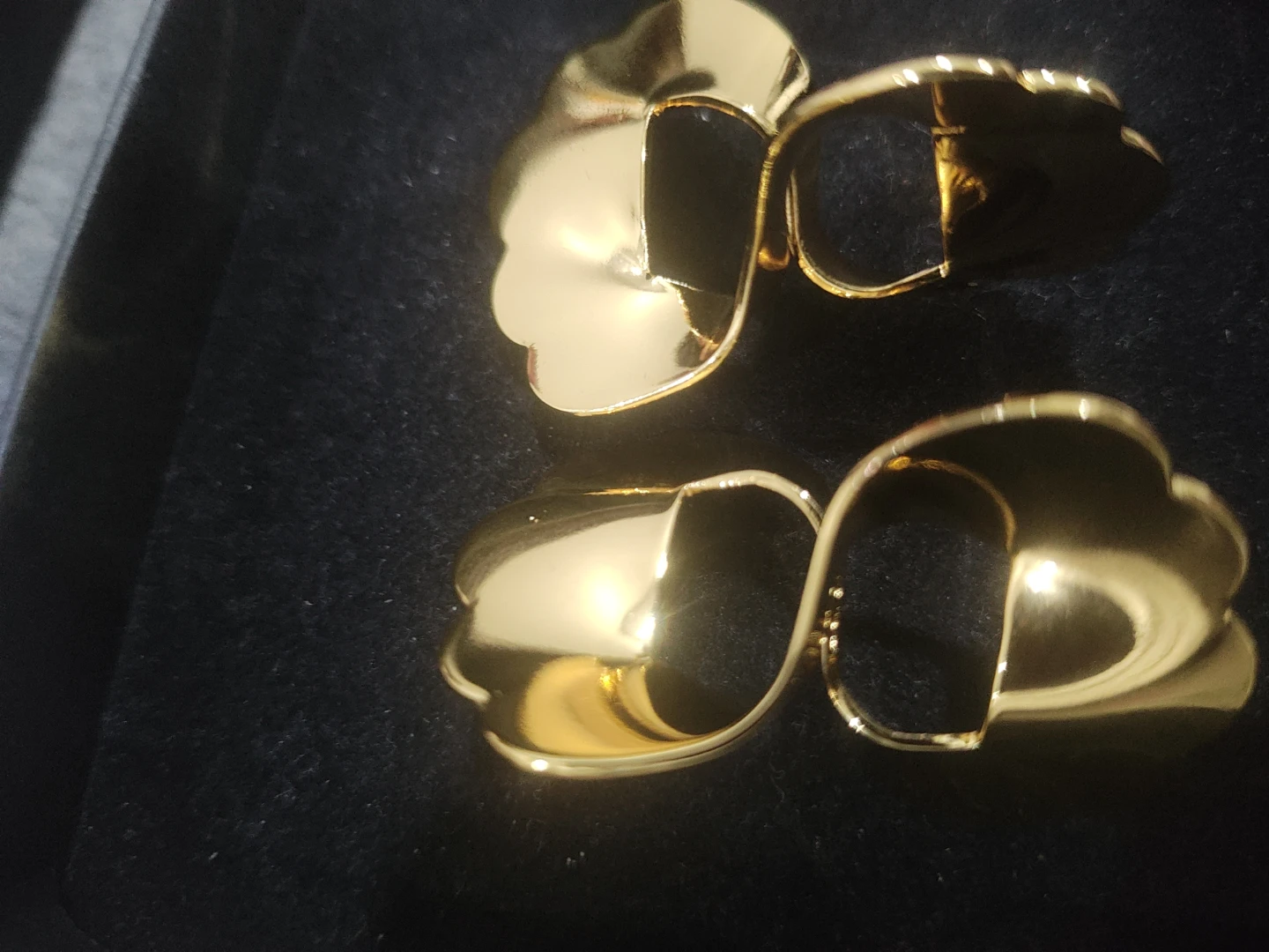 Gold Flower Clip-On Earrings - photo 5