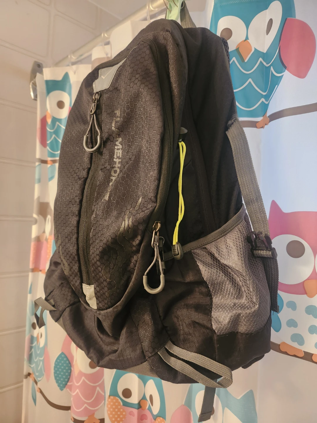 Black Hiking Backpack - photo 2