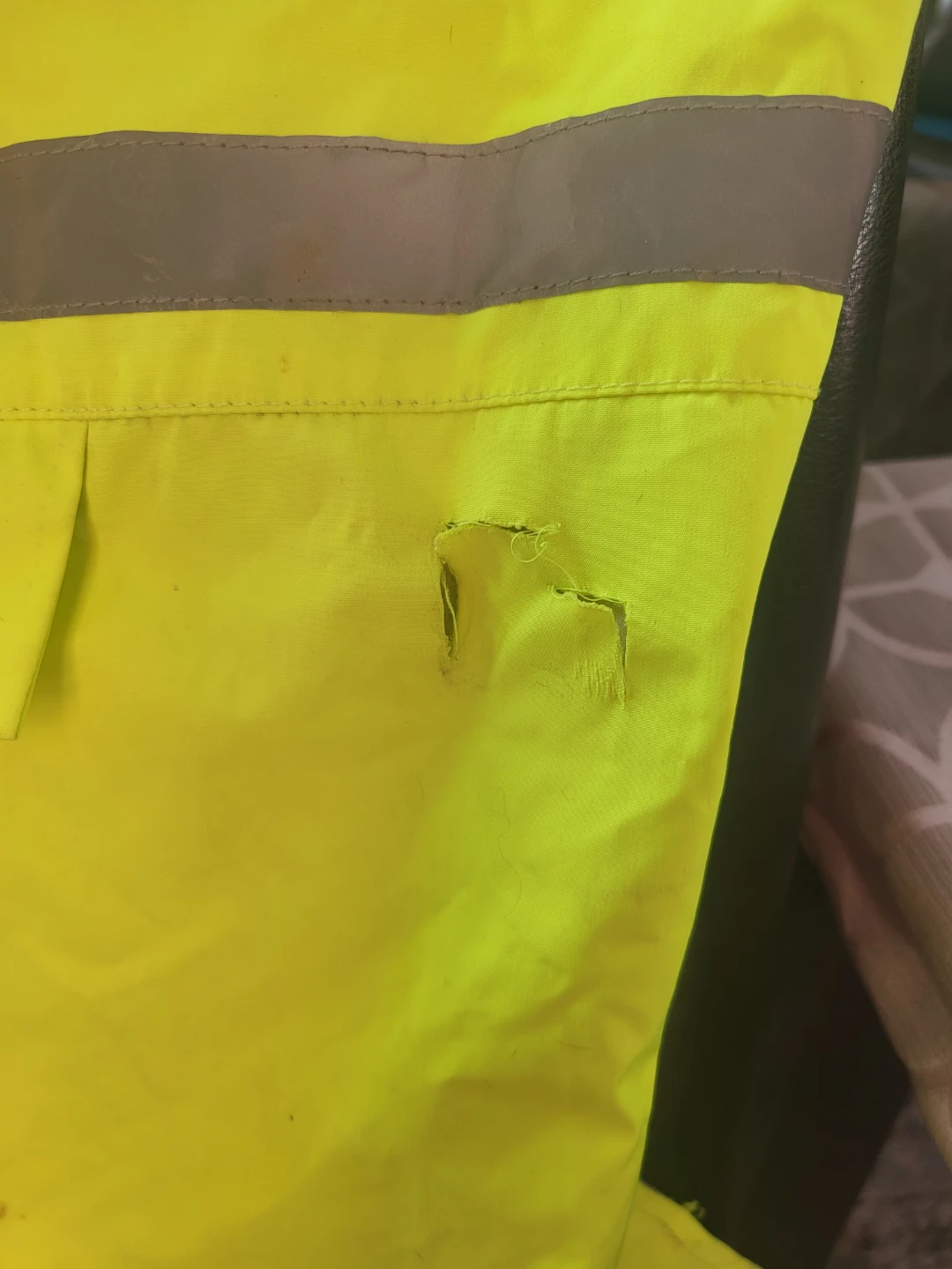 KOOGAL High-Visibility Dog Rain Coat - photo 2