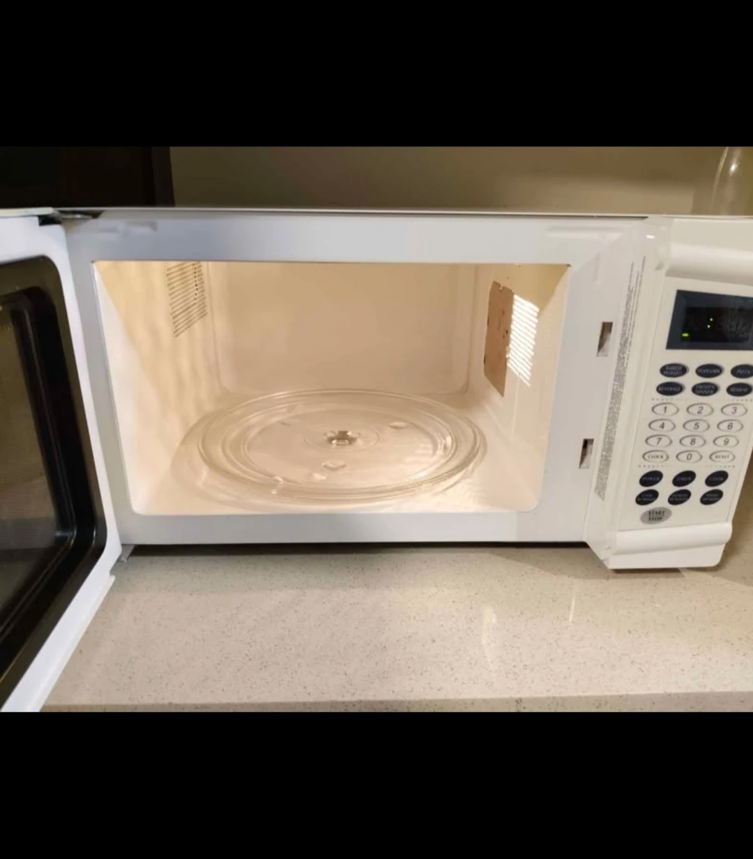 Sunbeam White Microwave - photo 2