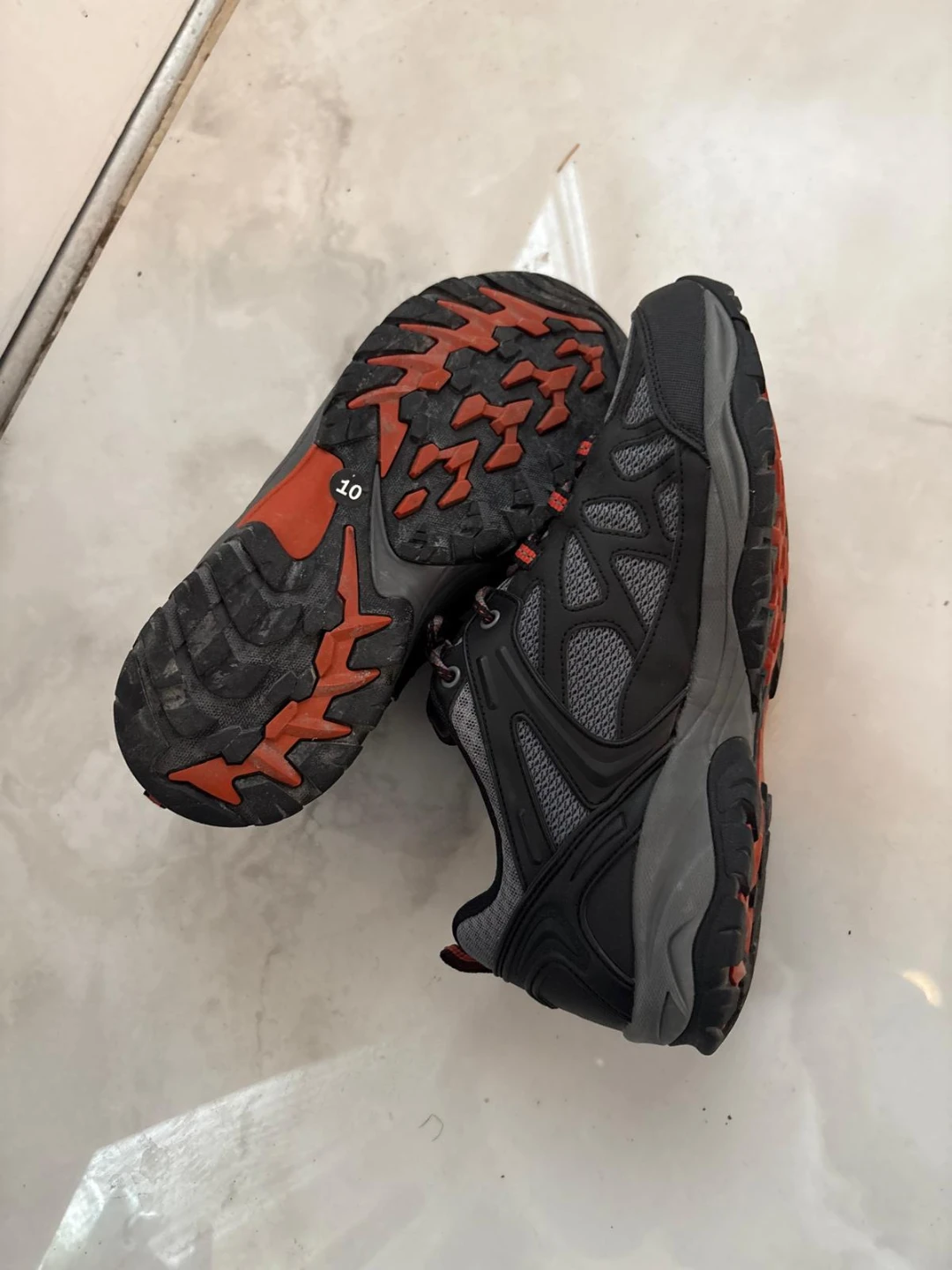 Cloudveil Hiking Shoes Size 10