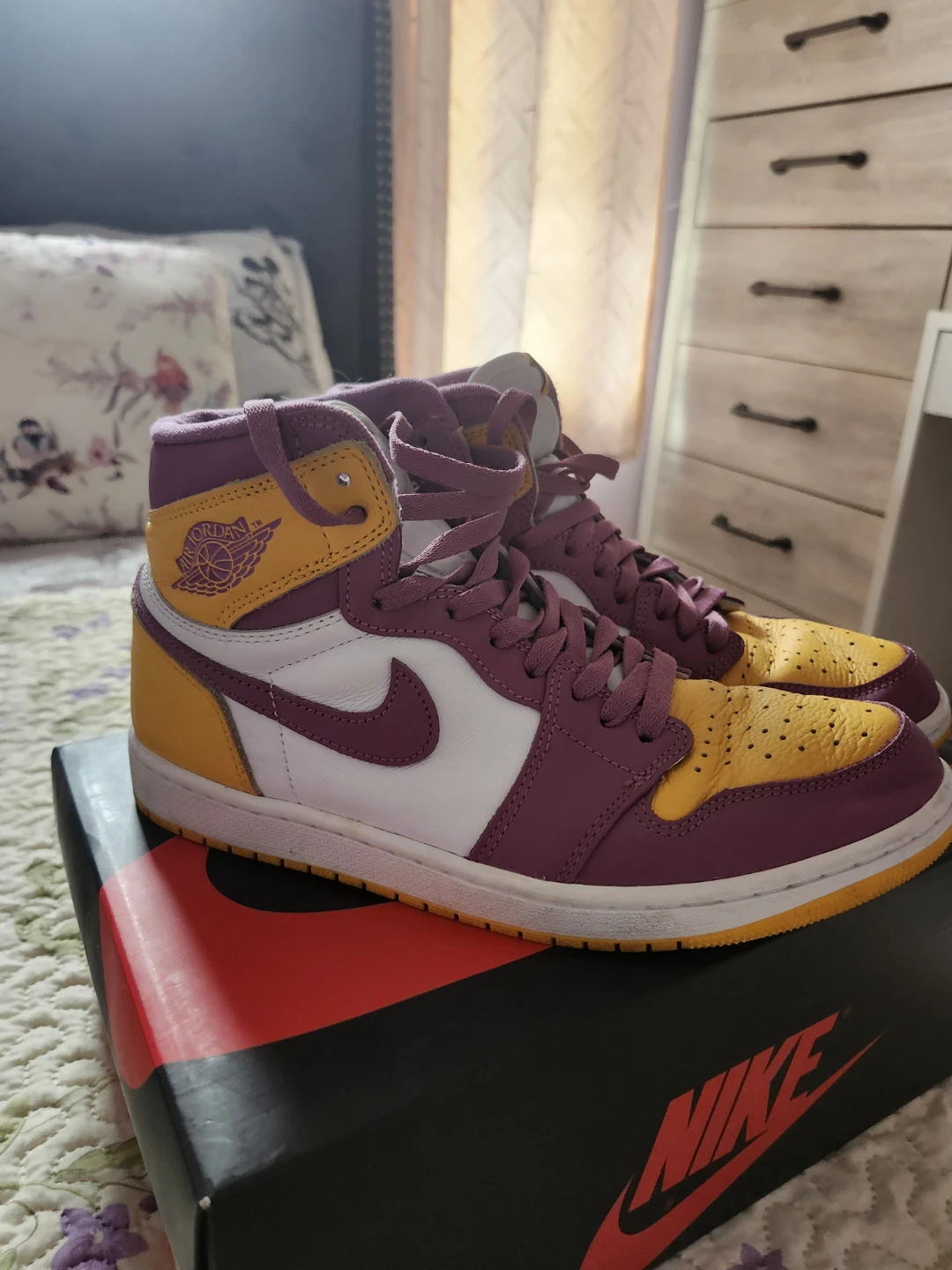 Air Jordan 1 High OG Sneakers