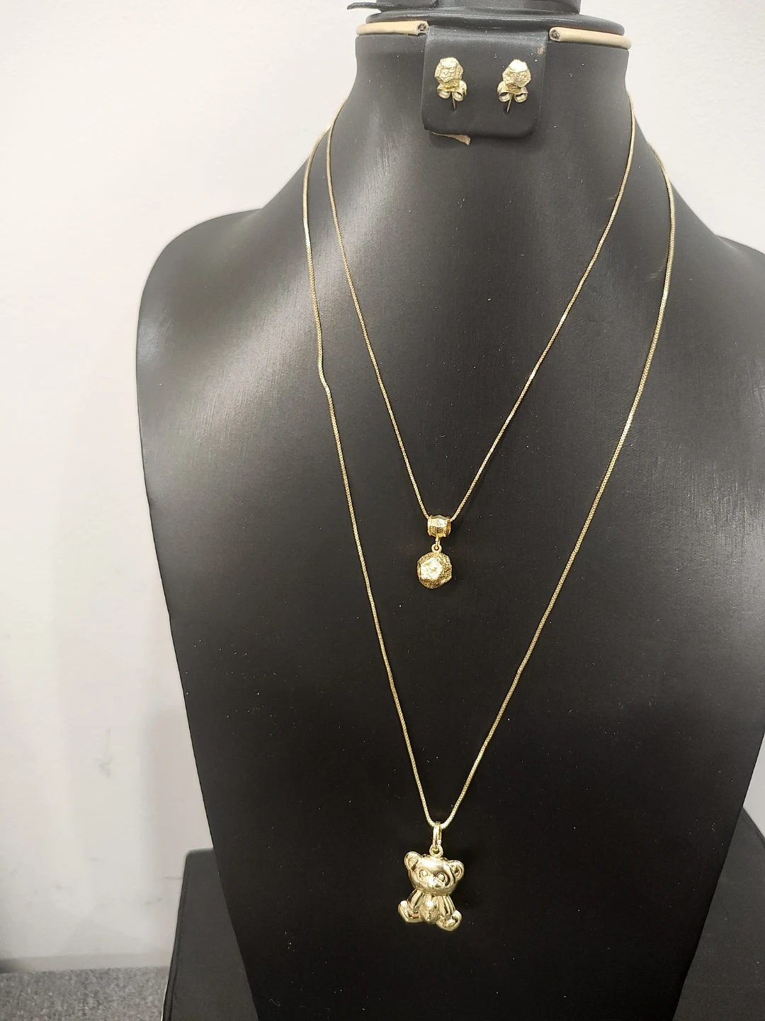 Gold-tone Necklace and Earrings Set - photo 3