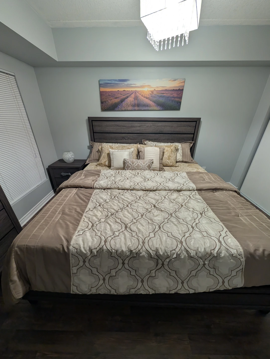 4-piece bedroom set in a great condition - photo 2