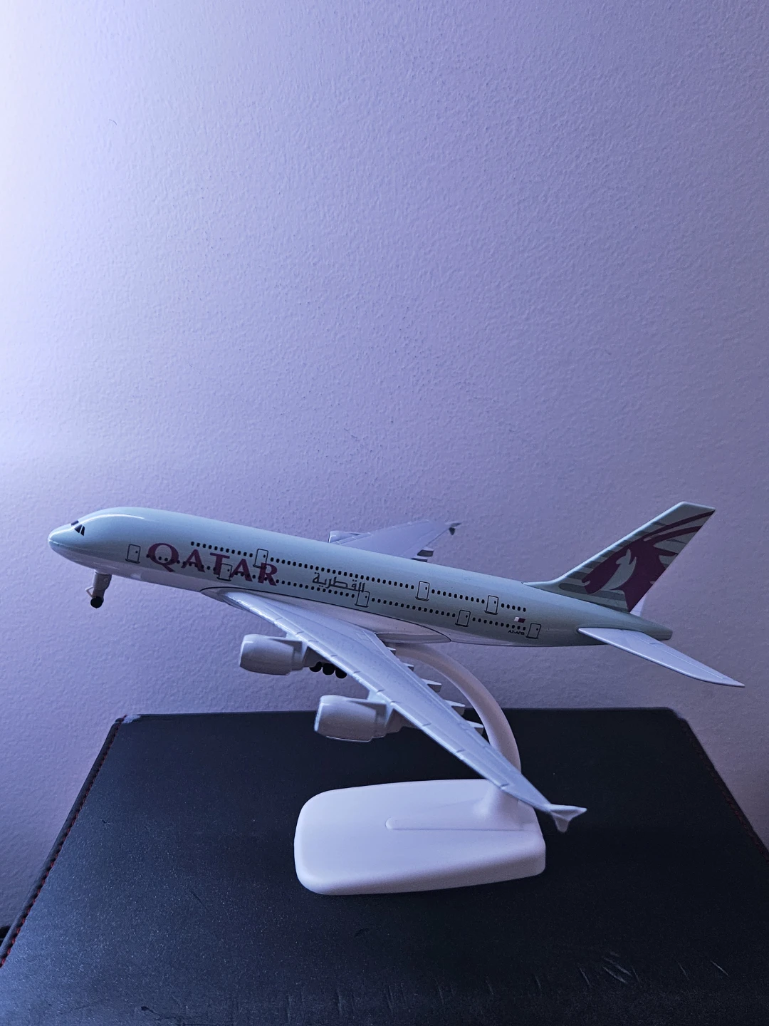 Qatar Airways Model Airplane A380 - photo 3