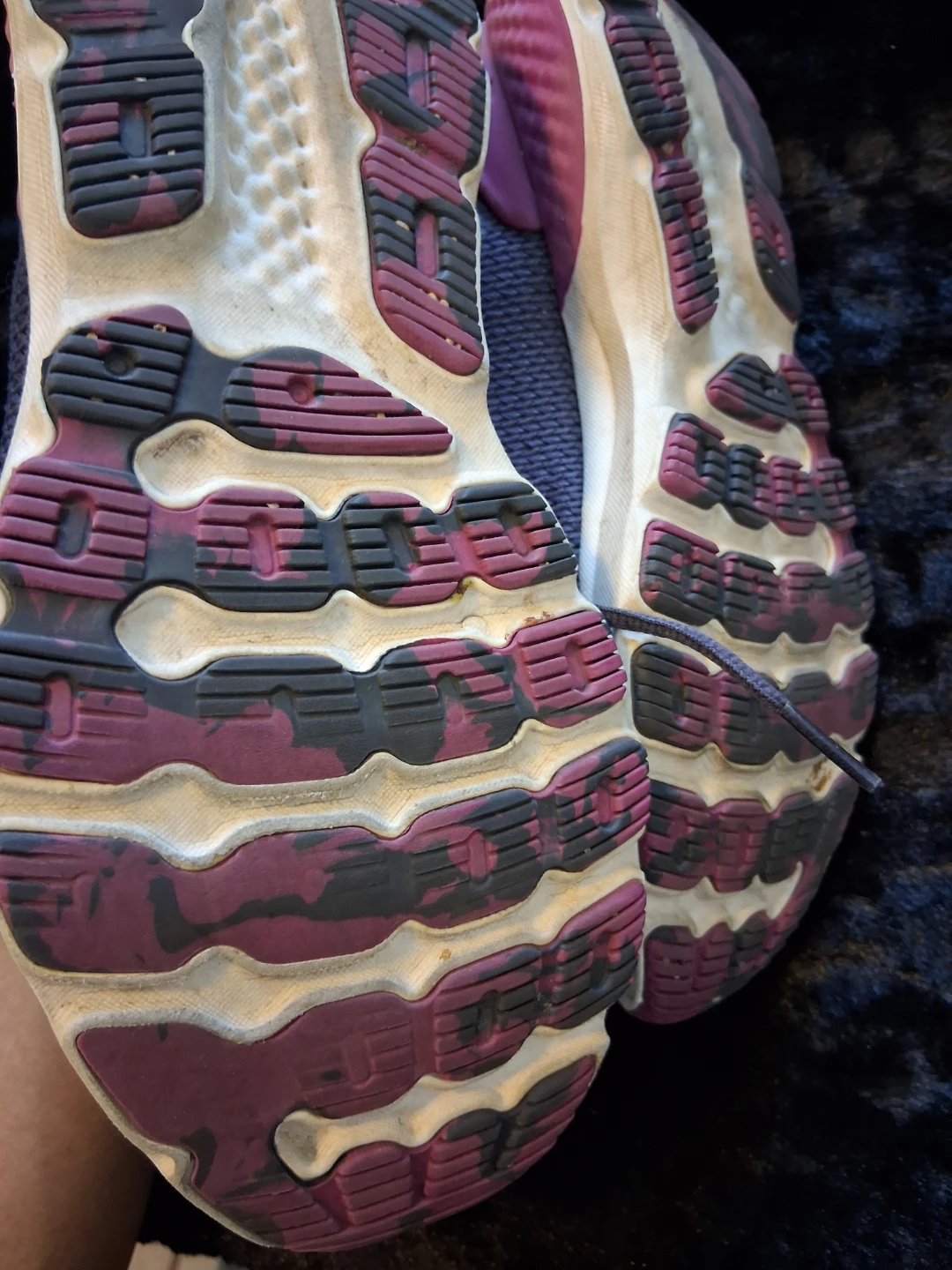 Under Armour Running Shoes Women's Size 7 Purple - photo 4