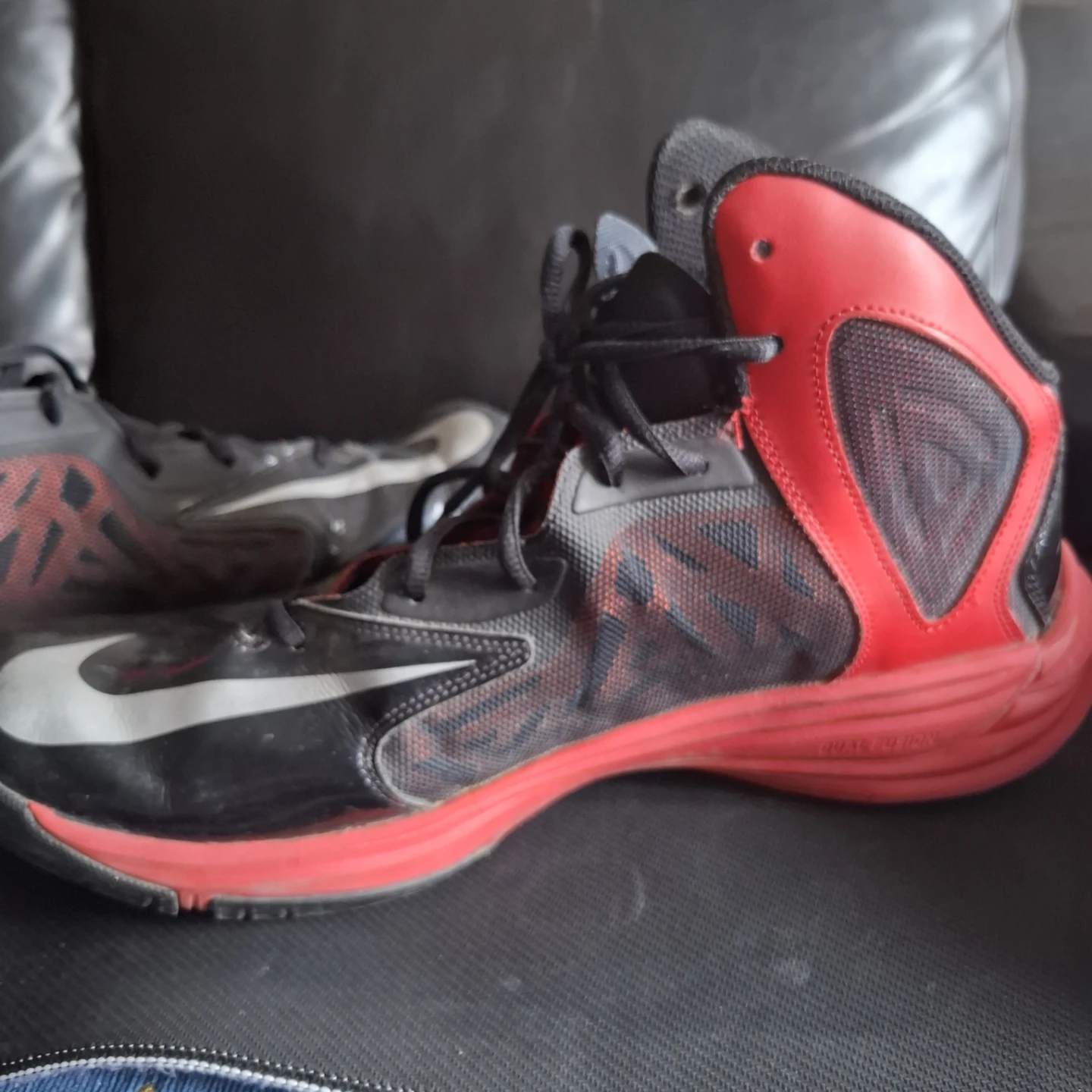 Nike Basketball Shoes - Black/Red Size 13 - photo 2