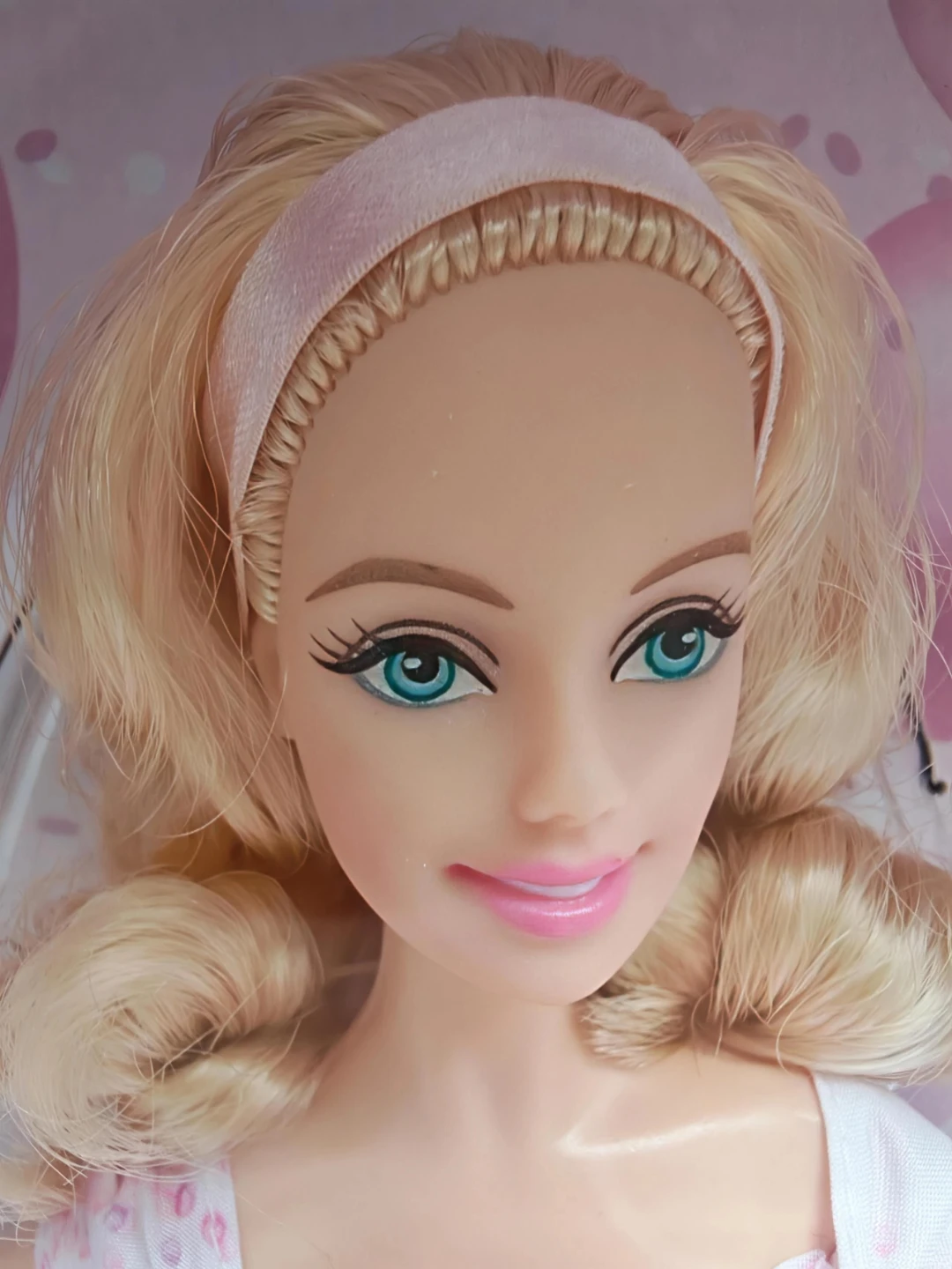 Limited edition Barbie Collector 2016 Birthday Wishes Doll - photo 3