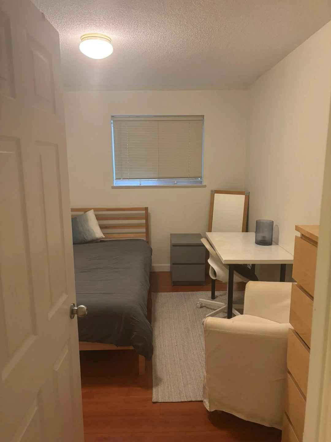 Room For Rent - photo 3