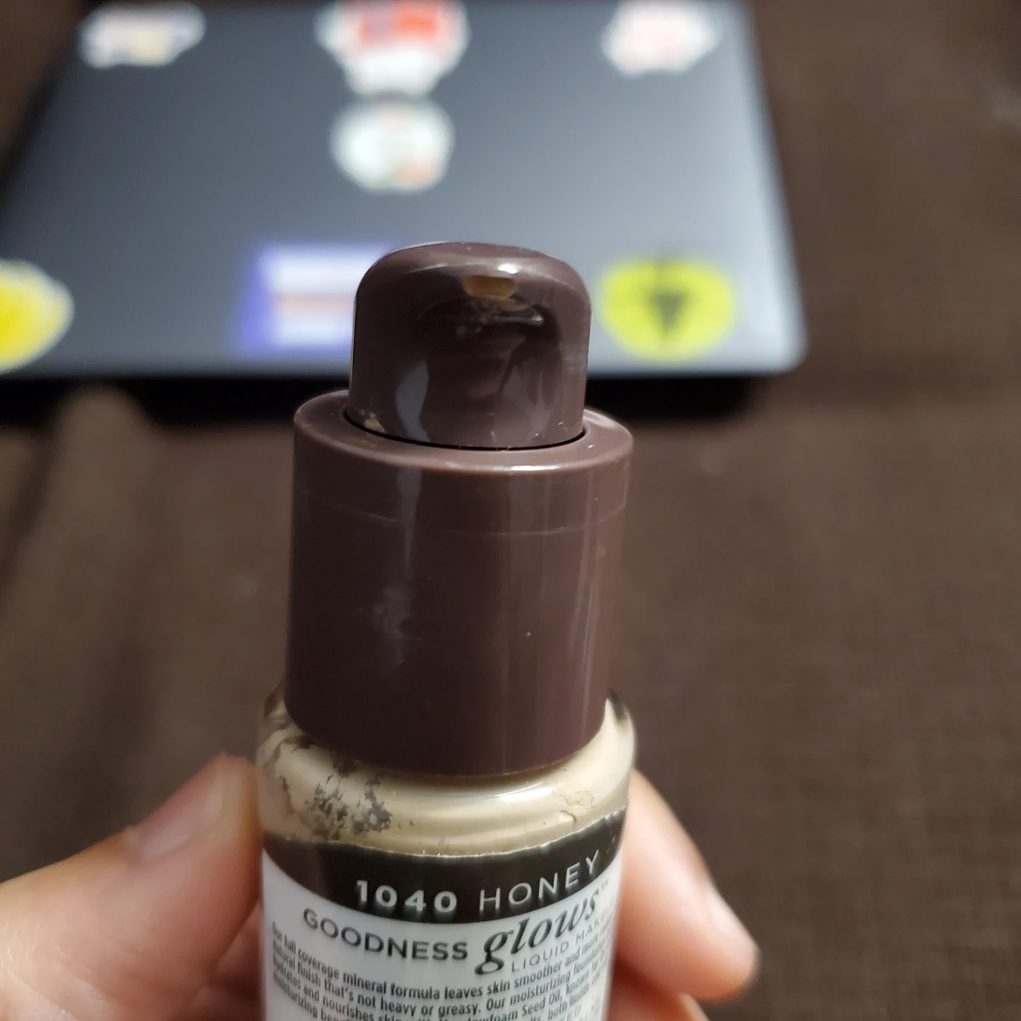 Burt's Bees Goodness Glows Liquid Makeup 1040 Honey - photo 4