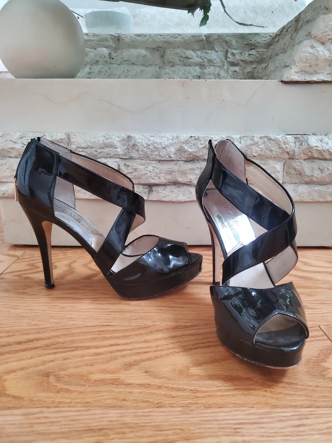 Michael Kors Black Patent Leather Peep-Toe Heels Size 7.5